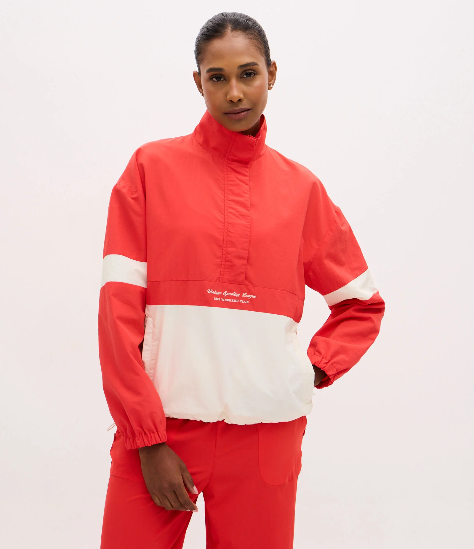 Jaqueta Esportiva Color Blocking com Tecnologia Dry e Bordado Vermelho 2