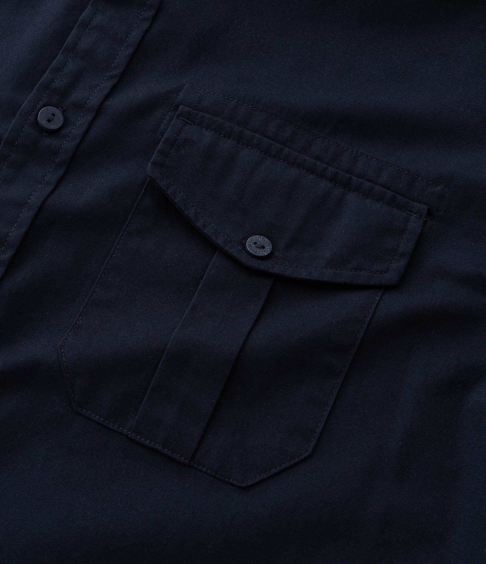 Camisa Manga Longa em Sarja com Bolsos Frontais Preto 6