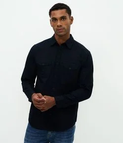 Camisa Manga Longa em Sarja com Bolsos Frontais