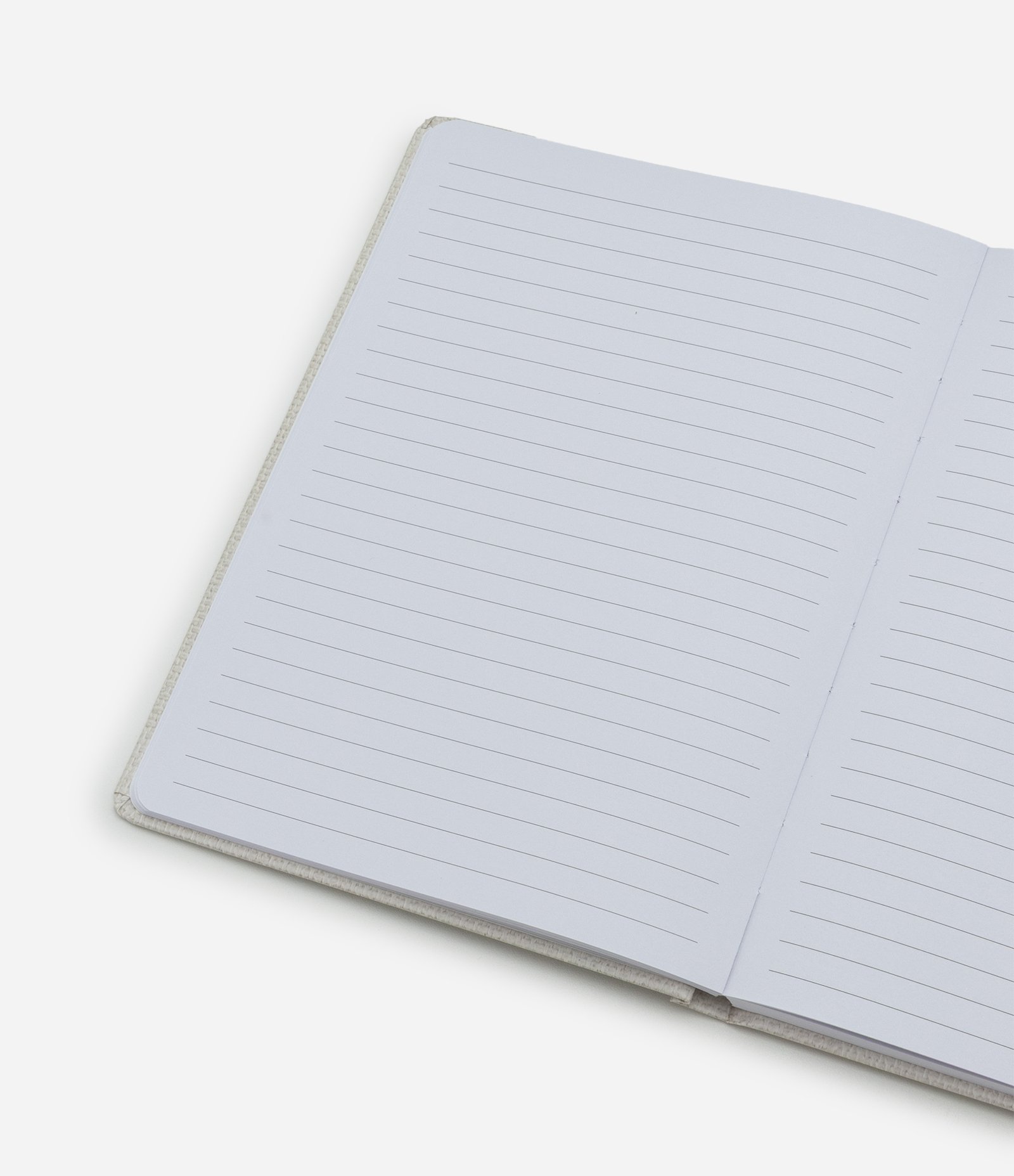 Caderno com Estampa de Arara Texturizada Multicores 4