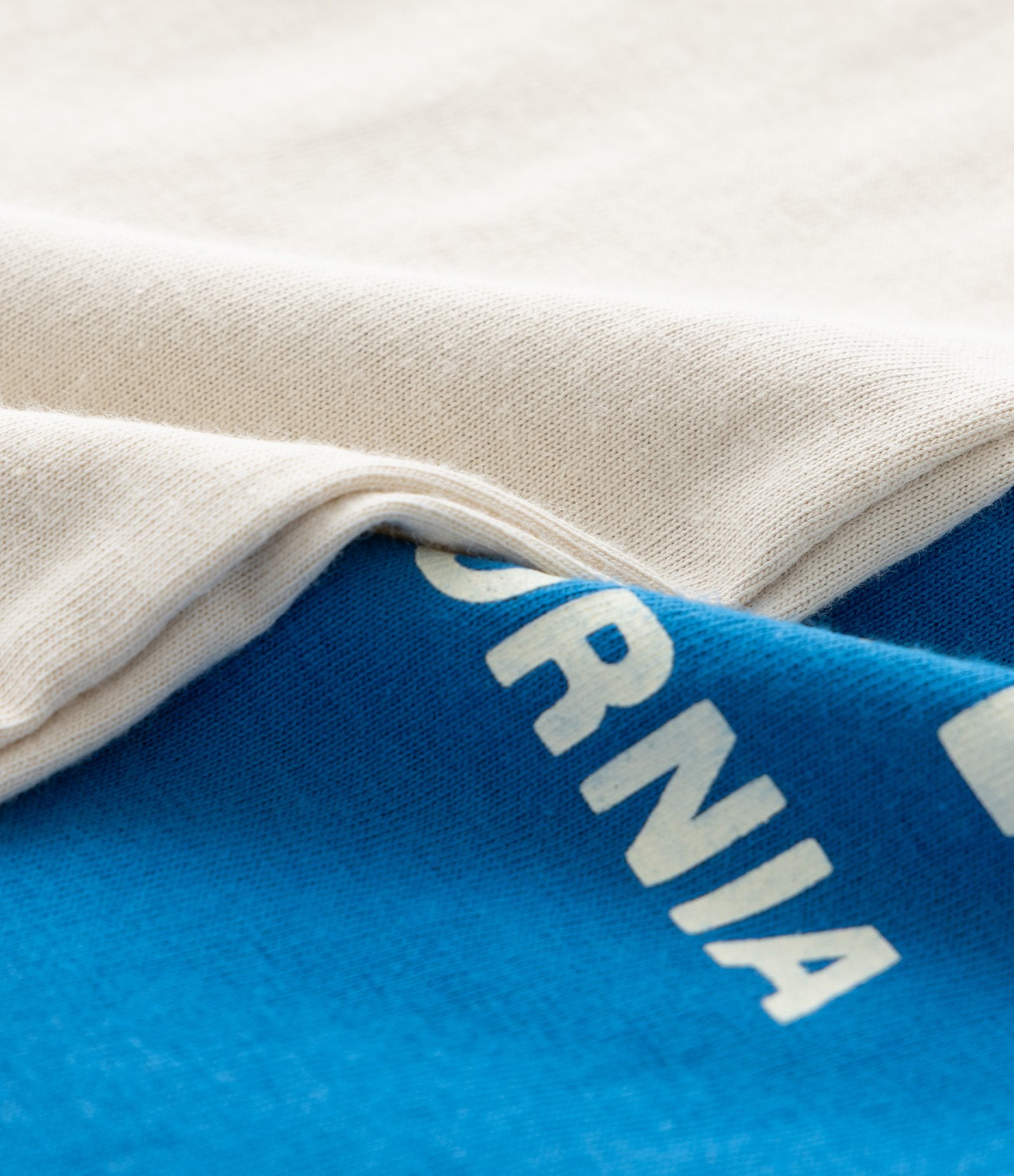 Kit 02 Camisetas Infantis com Estampa Hot Wheels - Tam 4 a 10 Anos Azul/Bege 3