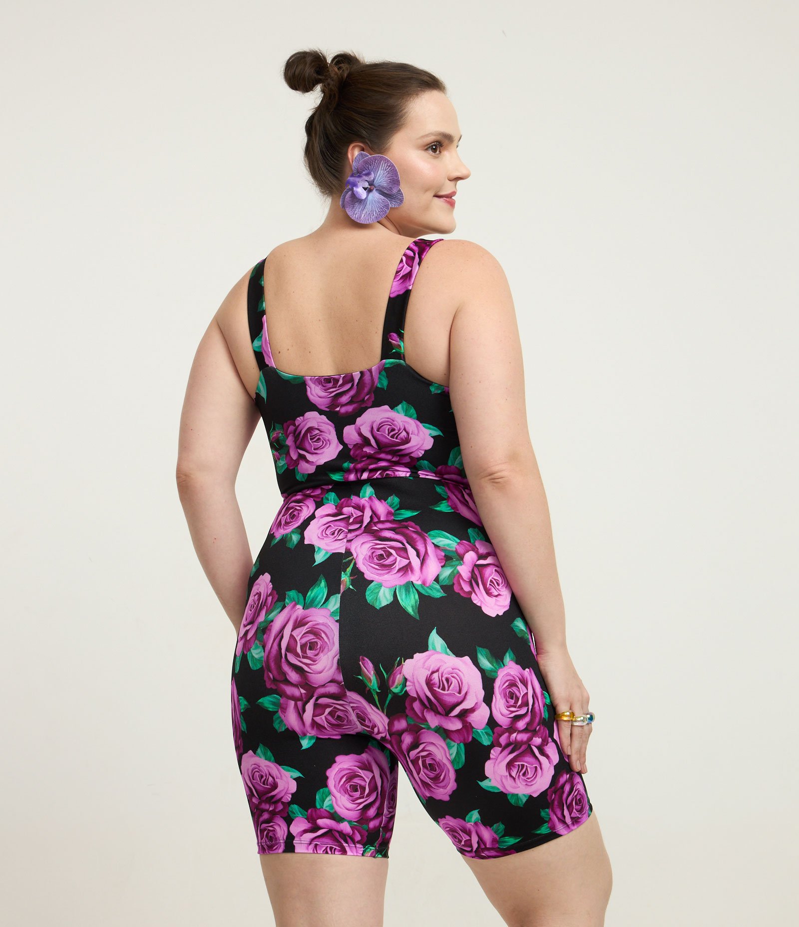 Macaquinho Esportivo com Estampa Floral e Tecnologia Dry Curve & Plus Size Preto/Roxo 3