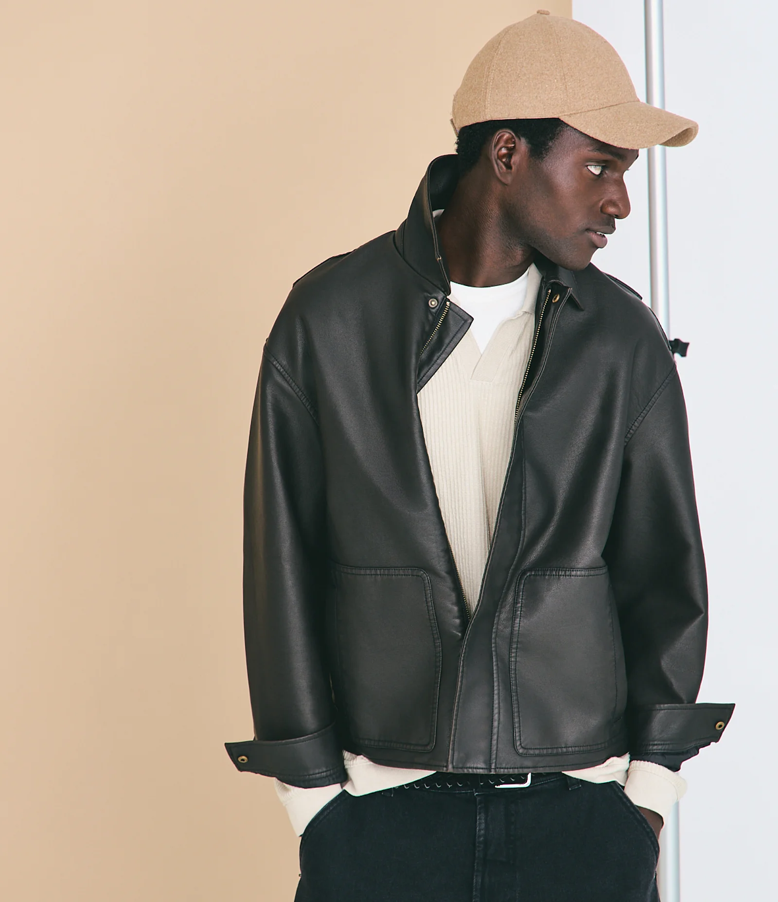 Jaqueta em PU com Efeito Lavado Preto 1