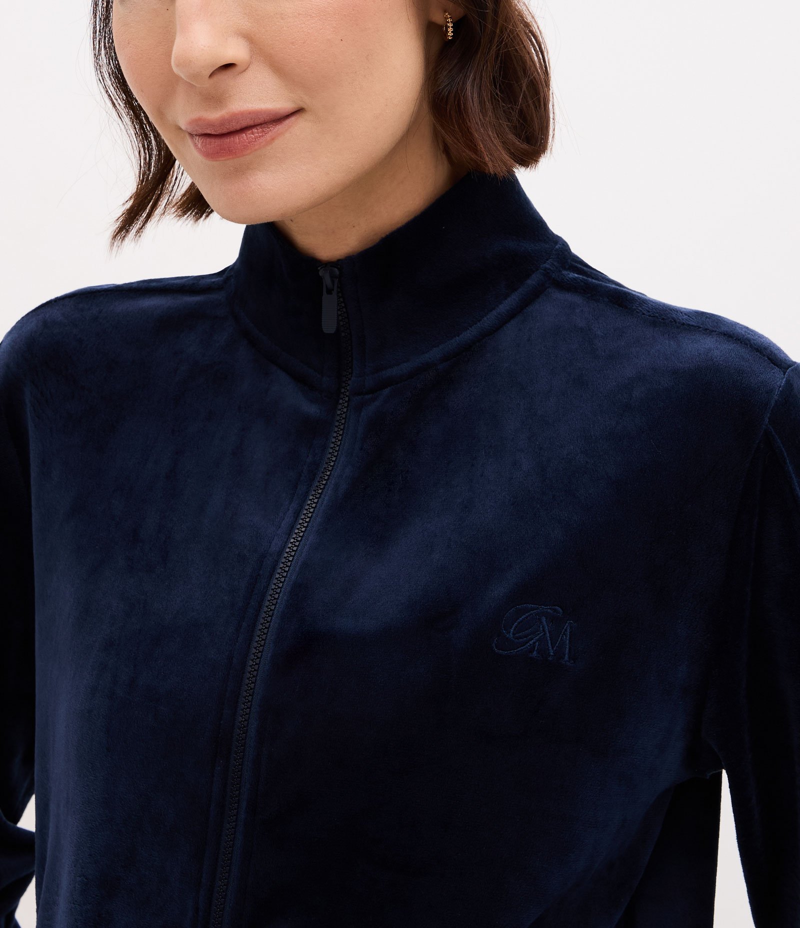 Jaqueta Esportiva em Plush com Gola Alta e Zíper Azul 3