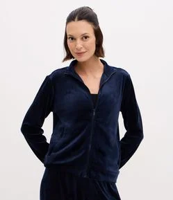 Jaqueta Esportiva em Plush com Gola Alta e Zíper