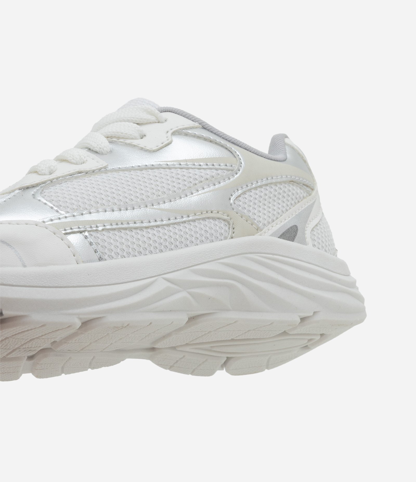 Tênis Infantil Esportivo em PU com Recortes e Texturas - Tam 20 ao 28 Prata 2