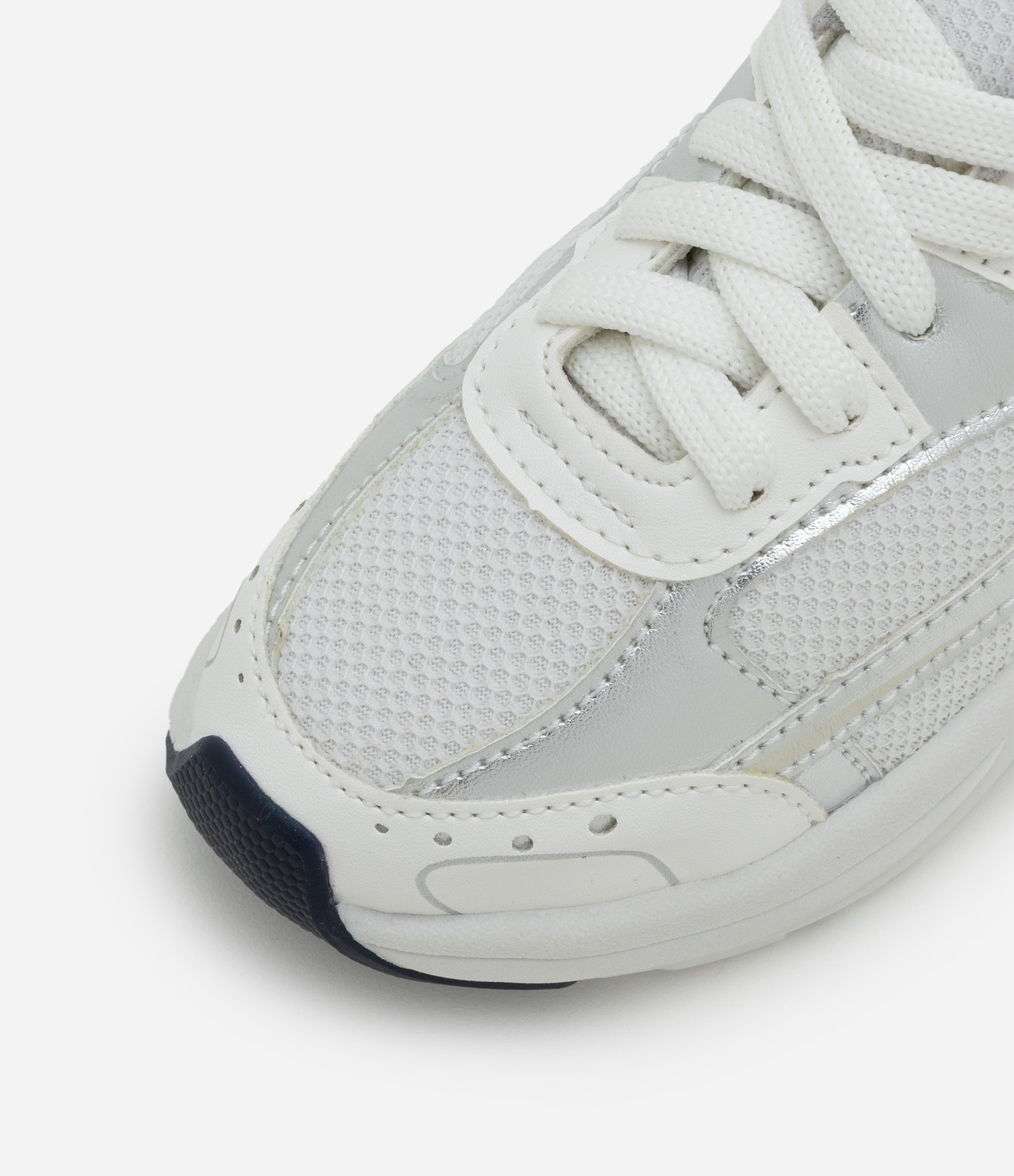 Tênis Infantil Esportivo em PU com Recortes e Texturas - Tam 20 ao 28 Prata 3