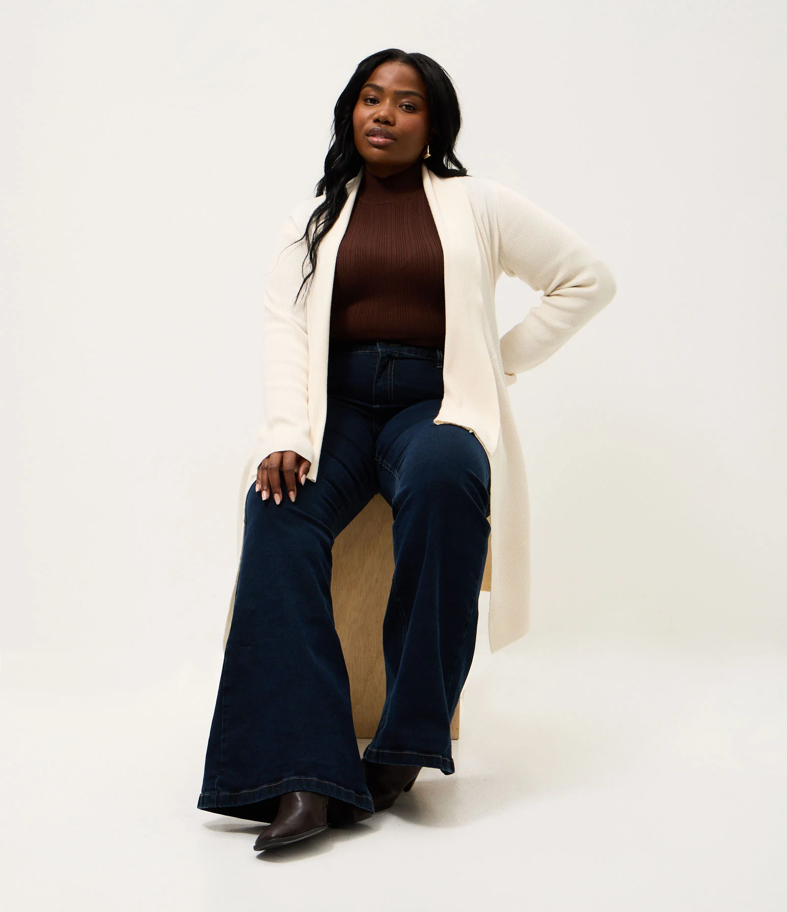 Cardigan Alongado em Tricô com Pontas Curve & Plus Size Off White