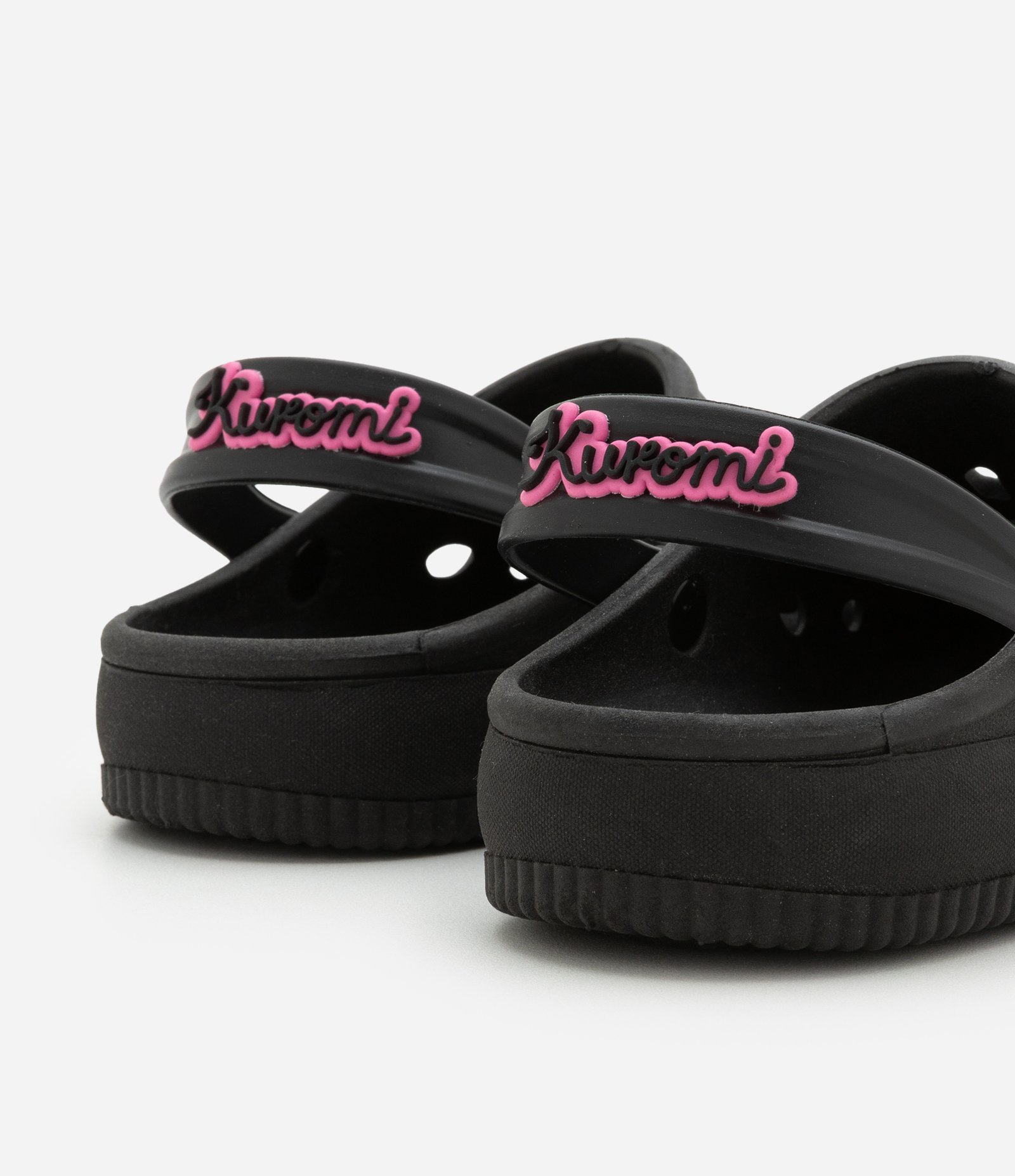 Sandália Babuche Infantil com Patch Kuromi - Tam 28 a 35 Preto 2