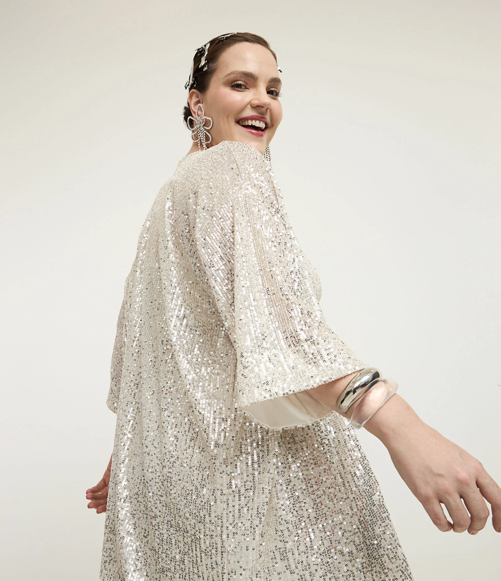 Kimono Leve em Paetês Curve & Plus Size Champagne 1