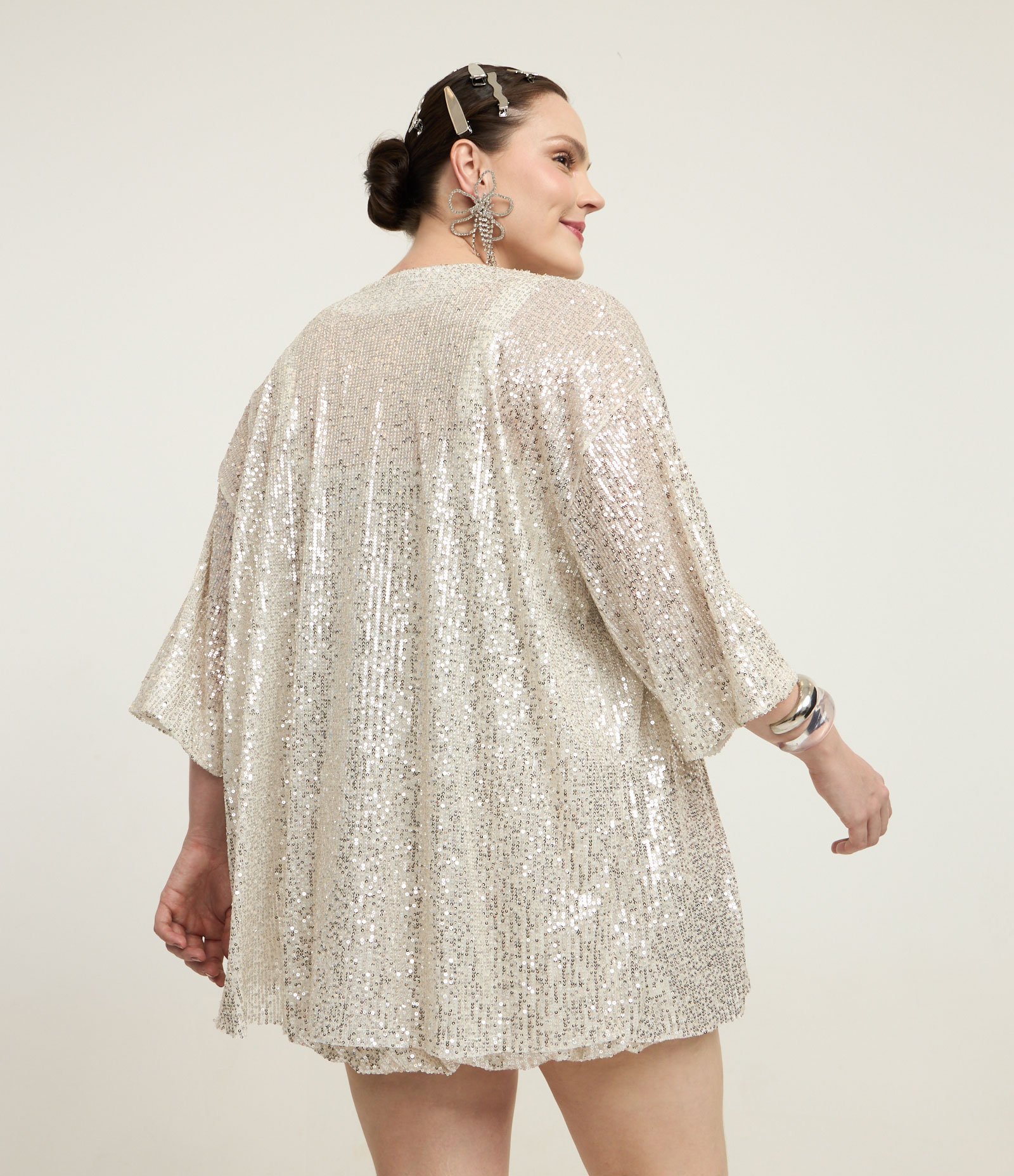 Kimono Leve em Paetês Curve & Plus Size Champagne 4