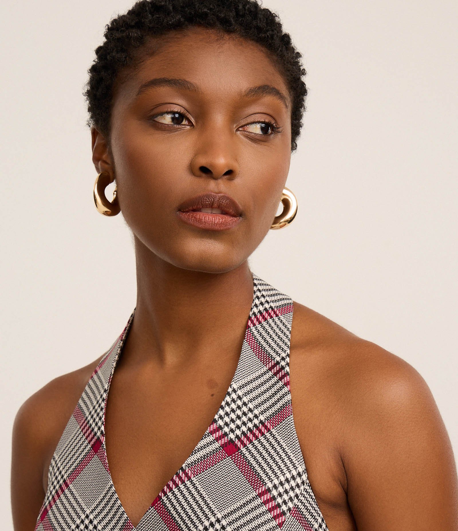 Colete Frente Única em Alfaiataria com Estampa Xadrez Cinza 4