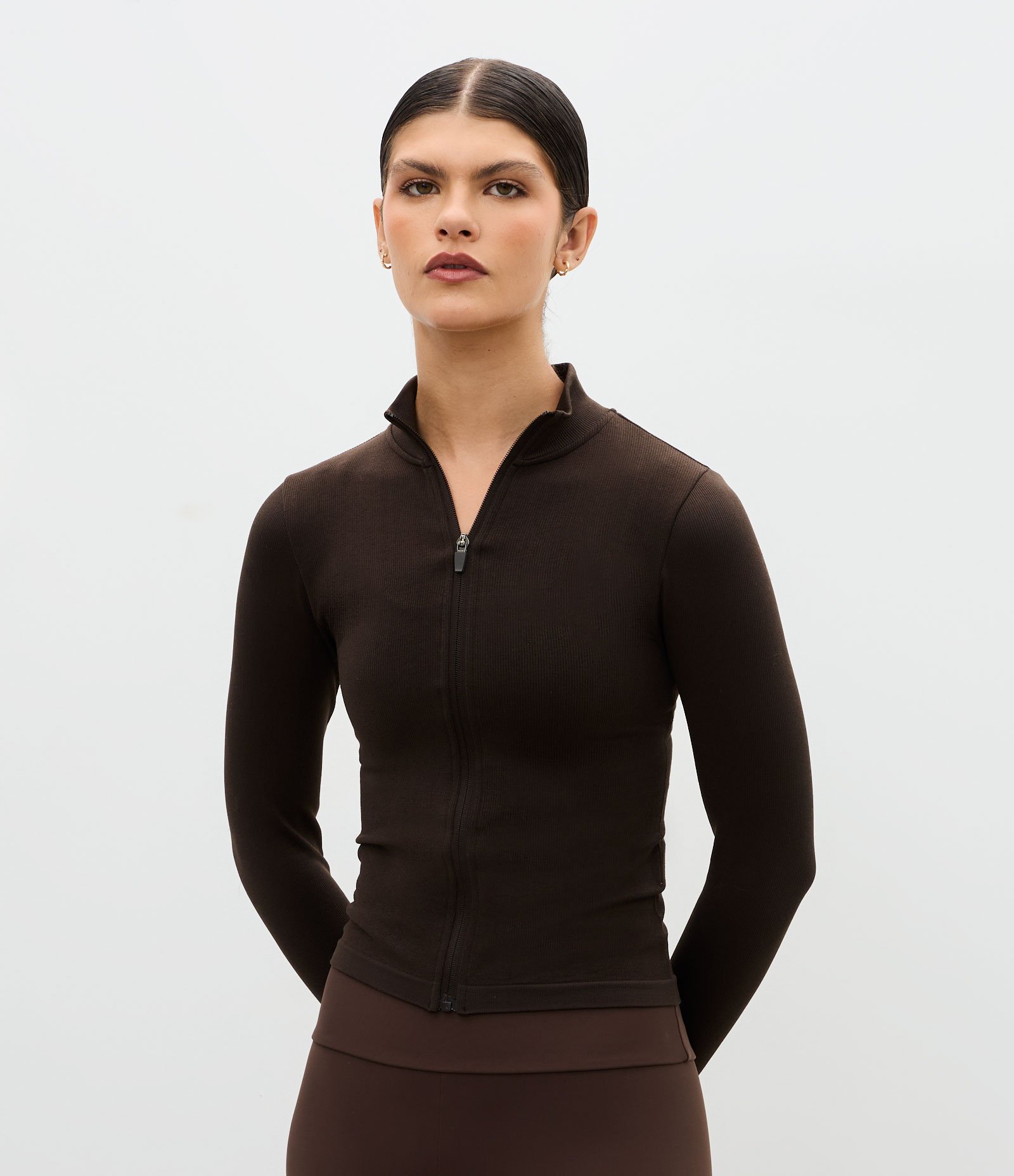 Jaqueta Esportiva Seamless com Golinha Alta Marrom 1