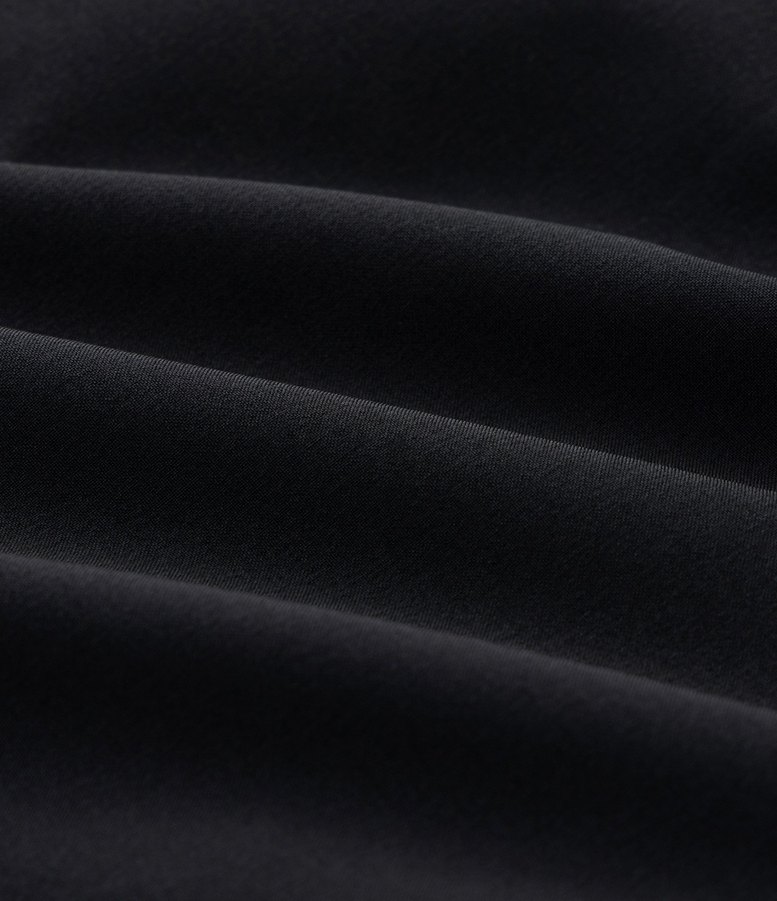 Bermuda de Banho em Tecido Sintético com Listra Contrastante Preto 6