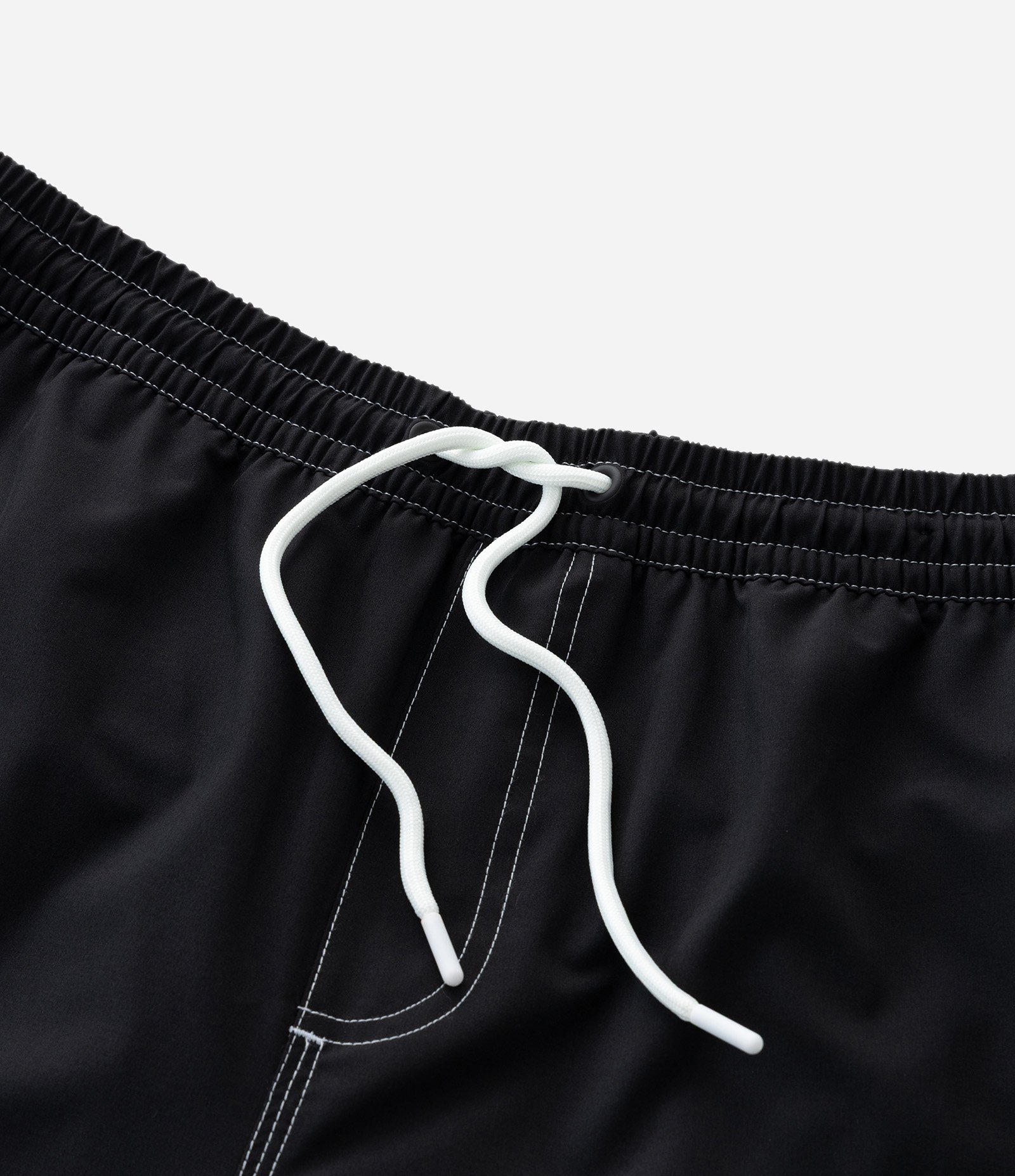 Bermuda de Banho em Tecido Sintético com Listra Contrastante Preto 7