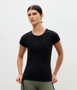 Camiseta Esportiva em Microfibra com Toque Suave