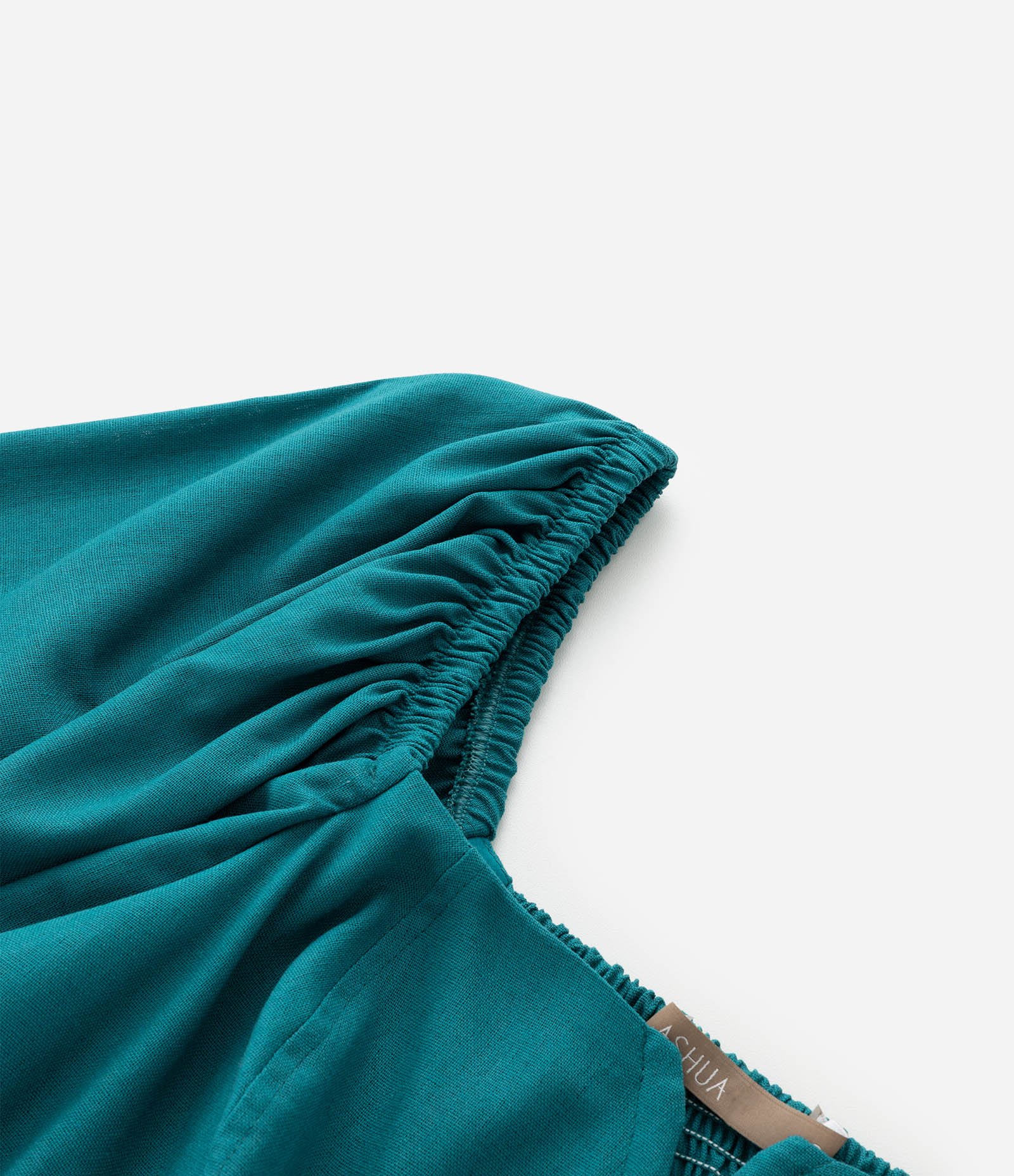 Blusa Alfaiataria com Manga 3/4 e Lastex nas Costas Curve & Plus Size Verde 7