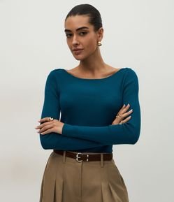 Blusa Básica Ombro a Ombro Transpassado em Tricô