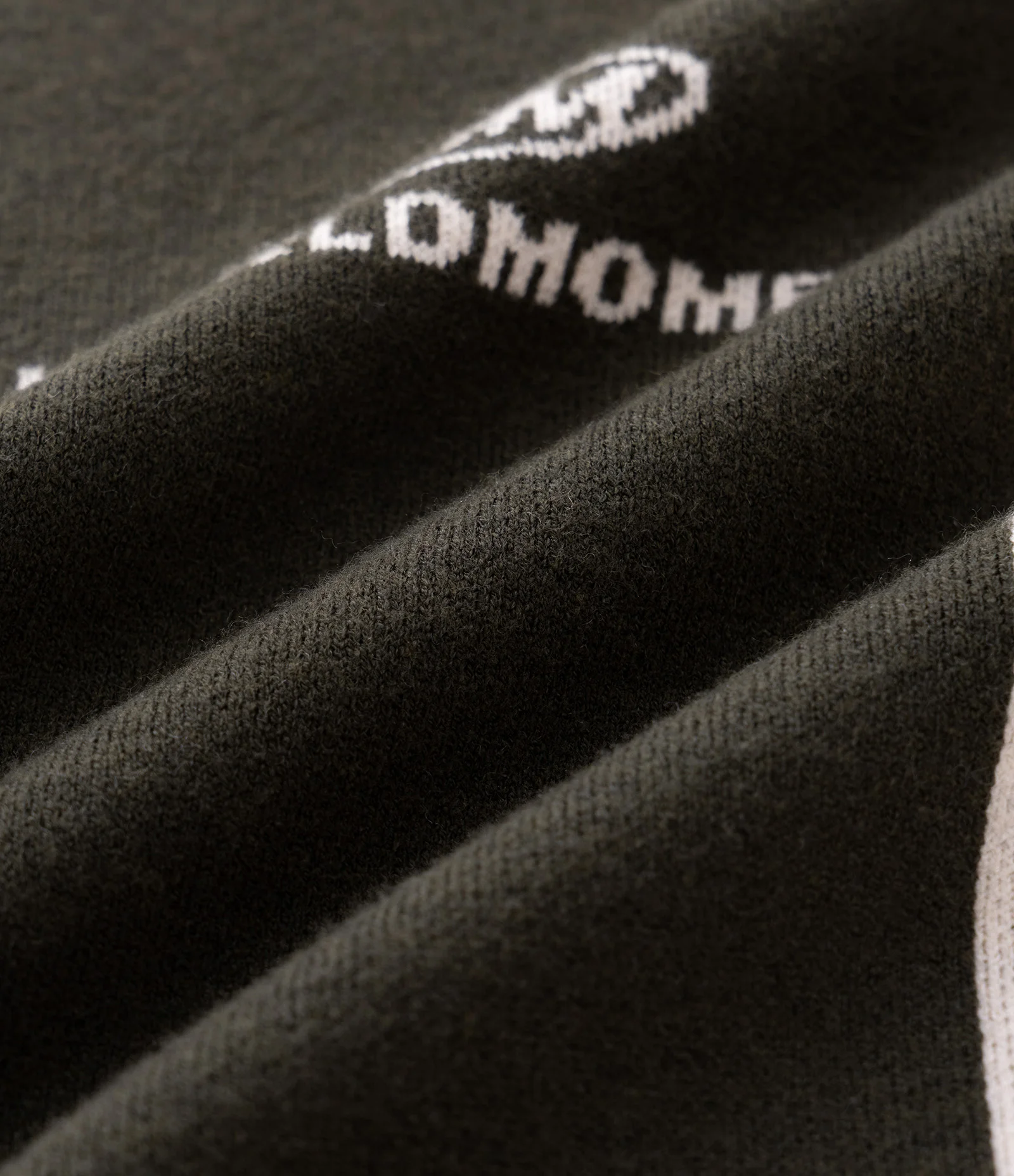 Camiseta Manga Curta em Tricô com Gola Polo e Lettering World Moment Verde 3