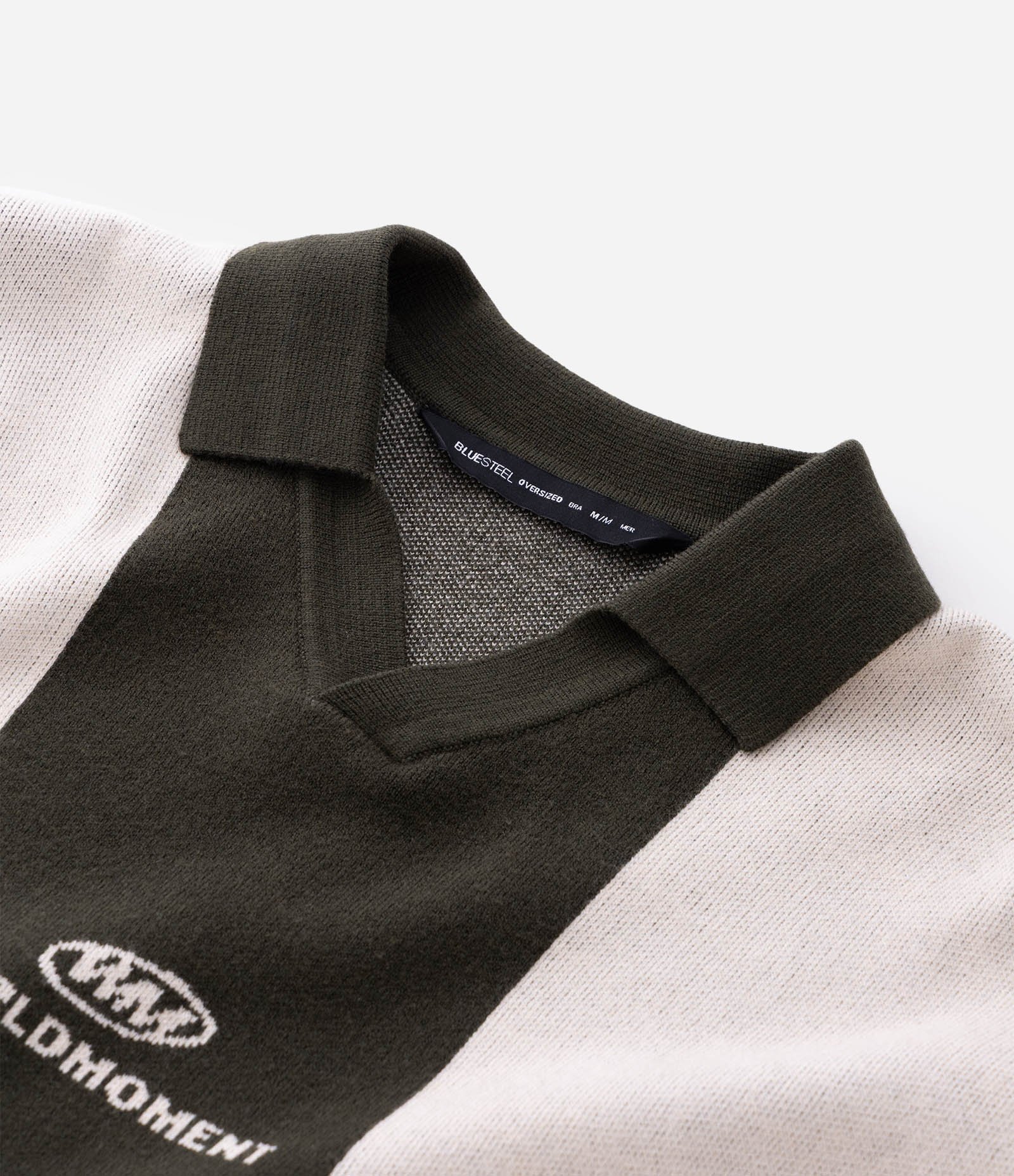 Camiseta Manga Curta em Tricô com Gola Polo e Lettering World Moment Verde 4