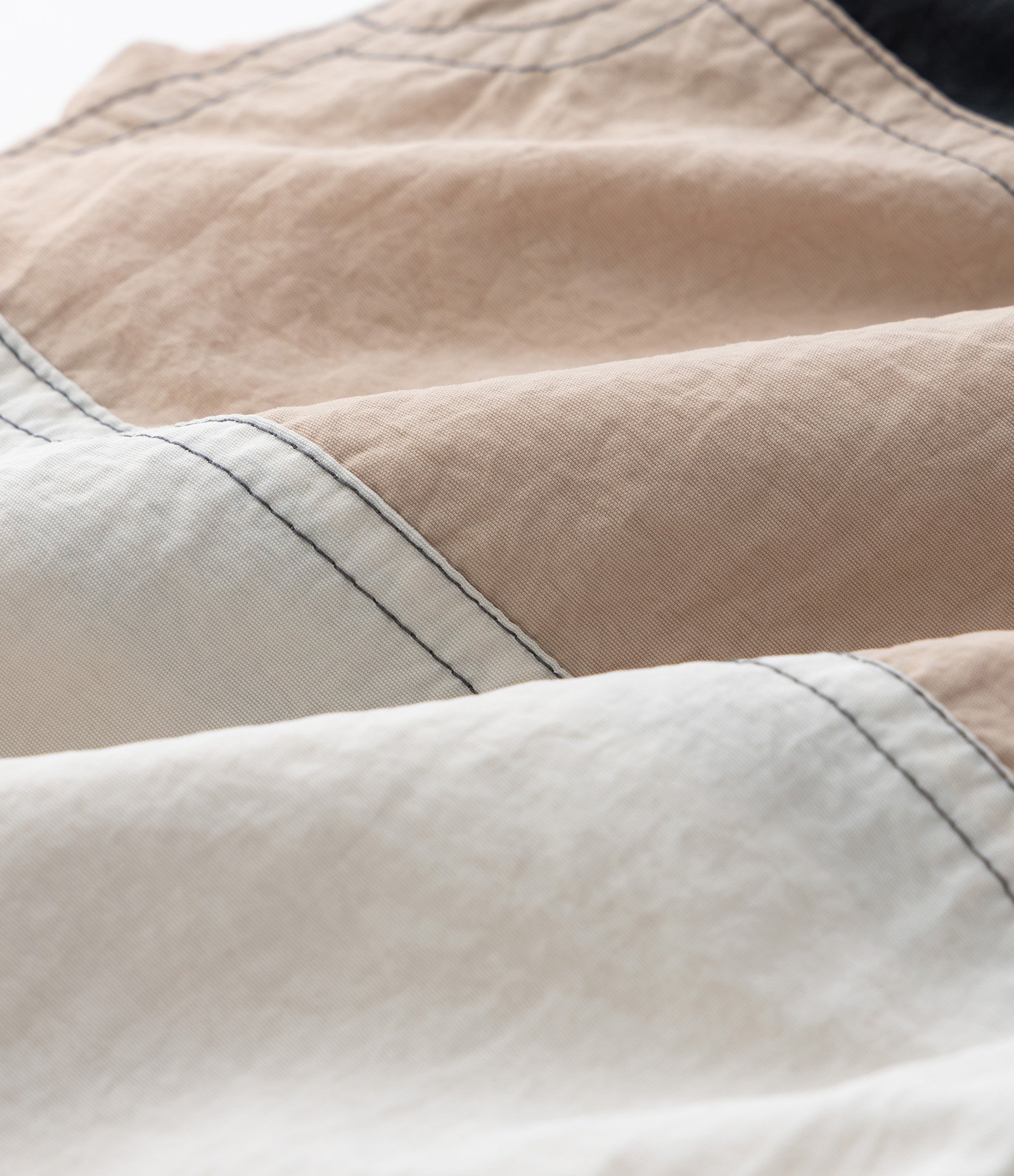 Bermuda Infantil em Poliamida com Recortes Coloridos - Tam 5 a 14 Anos Preto/Bege/Off White 4