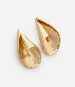 Brinco em Metal com Formato de Funil em Banho Ouro Batido