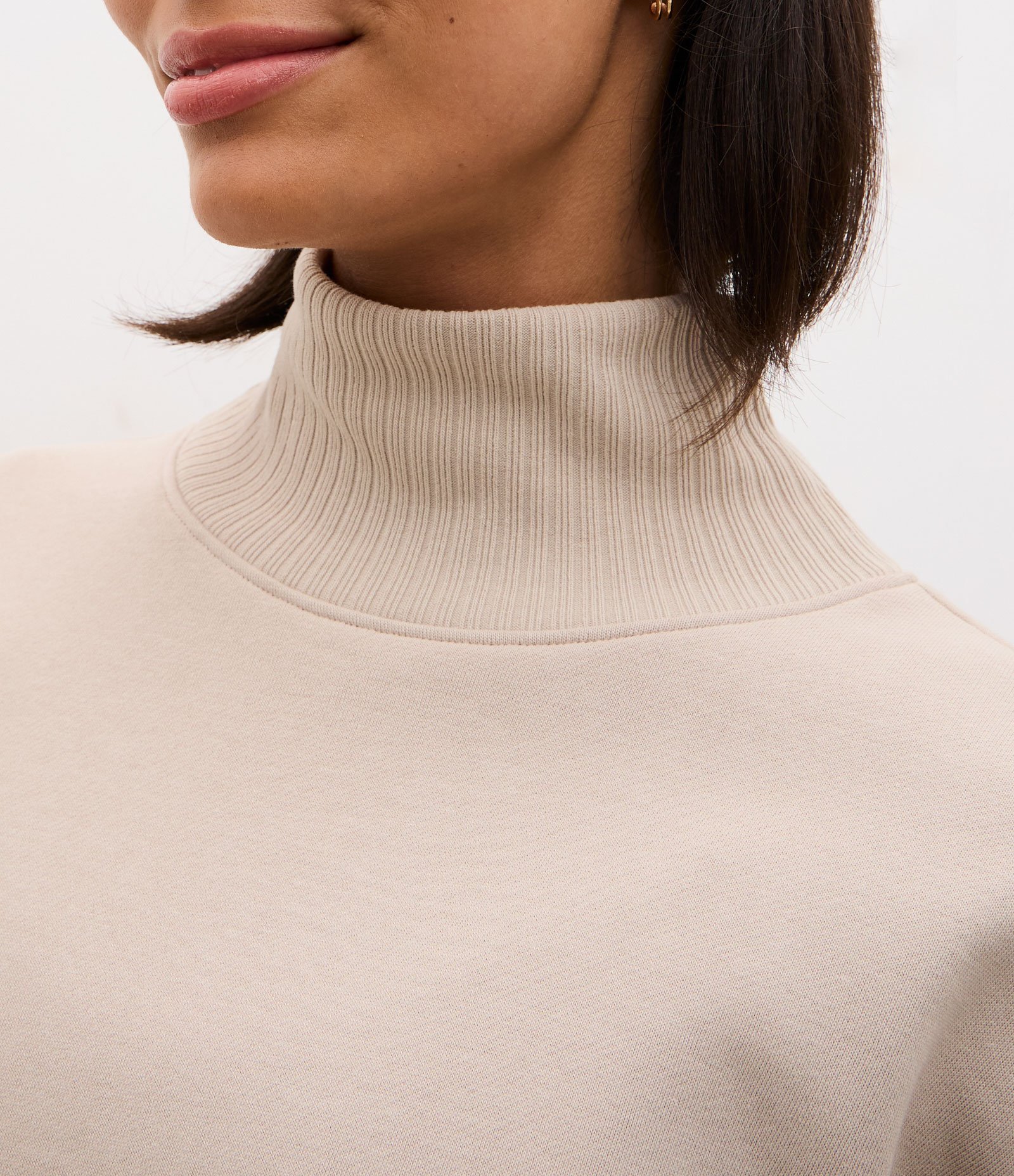 Blusão Boxy Esportivo com Gola e Punhos Canelados Bege 3