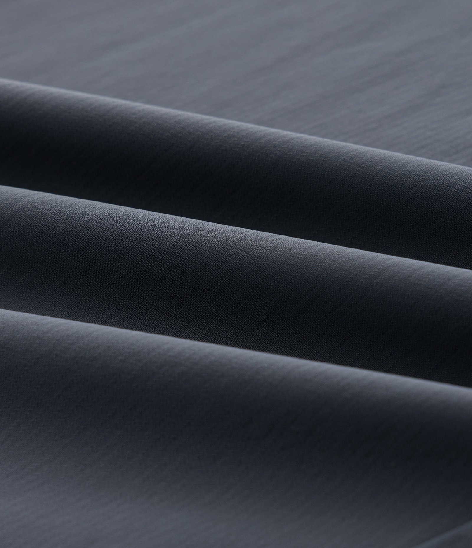 Calça Reta Esportiva em Tecido Tecnológico com Regulador na Barra Cinza 7