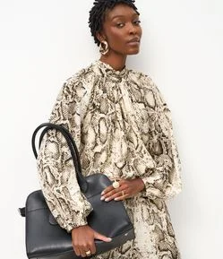 Blusa em Liocel com Manga Bufante e Estampa Animal Print