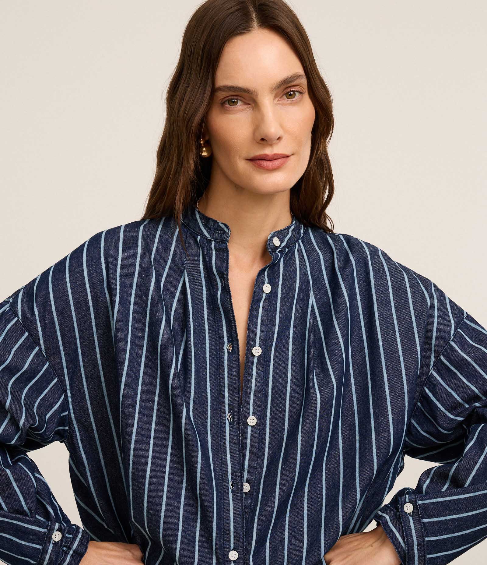 Camisa em Jeans com Gola Padre e Listras Azul 4