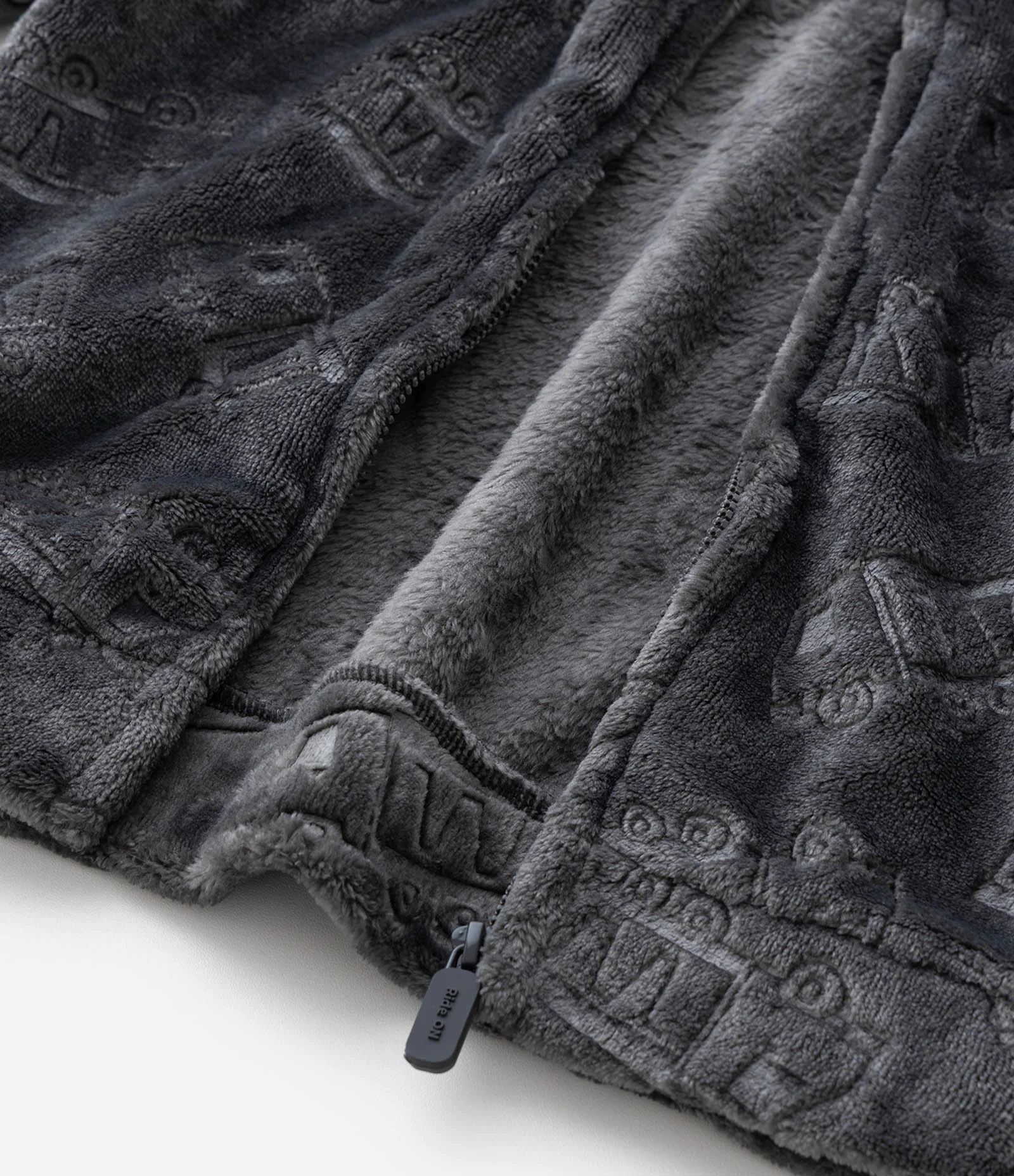 Casaco Infantil com Capuz e Estampa Caminhões em Relevo – Tam 1 a 6 Anos Cinza Grafite 5