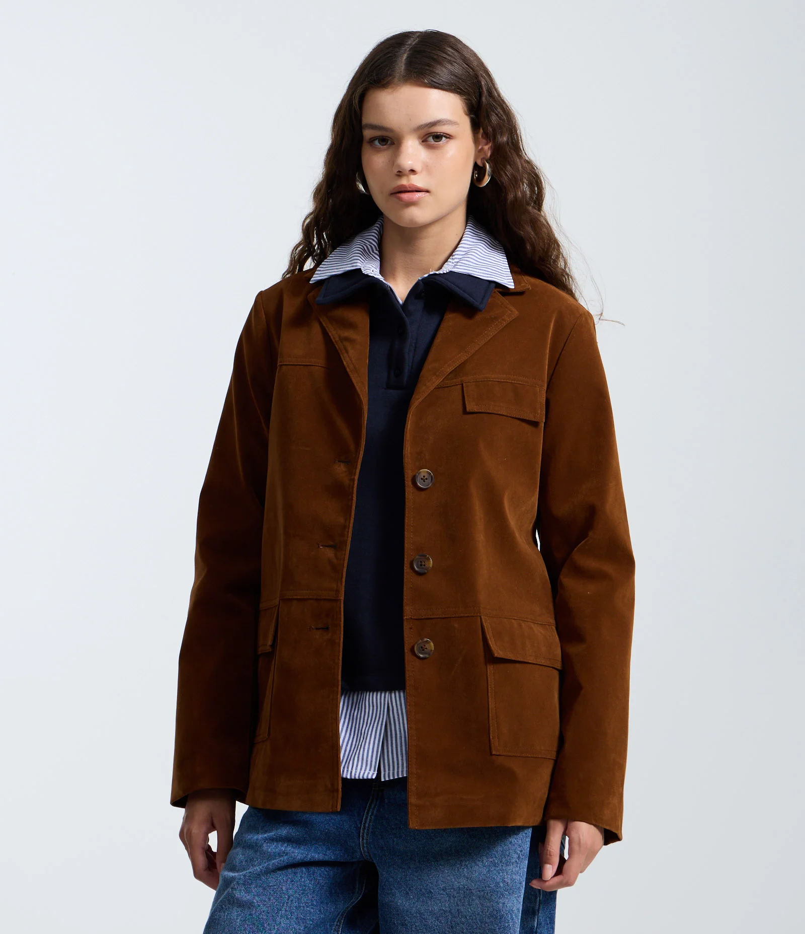 Blazer em Suede com Bolsos e Fechamento por Botões Marrom 1