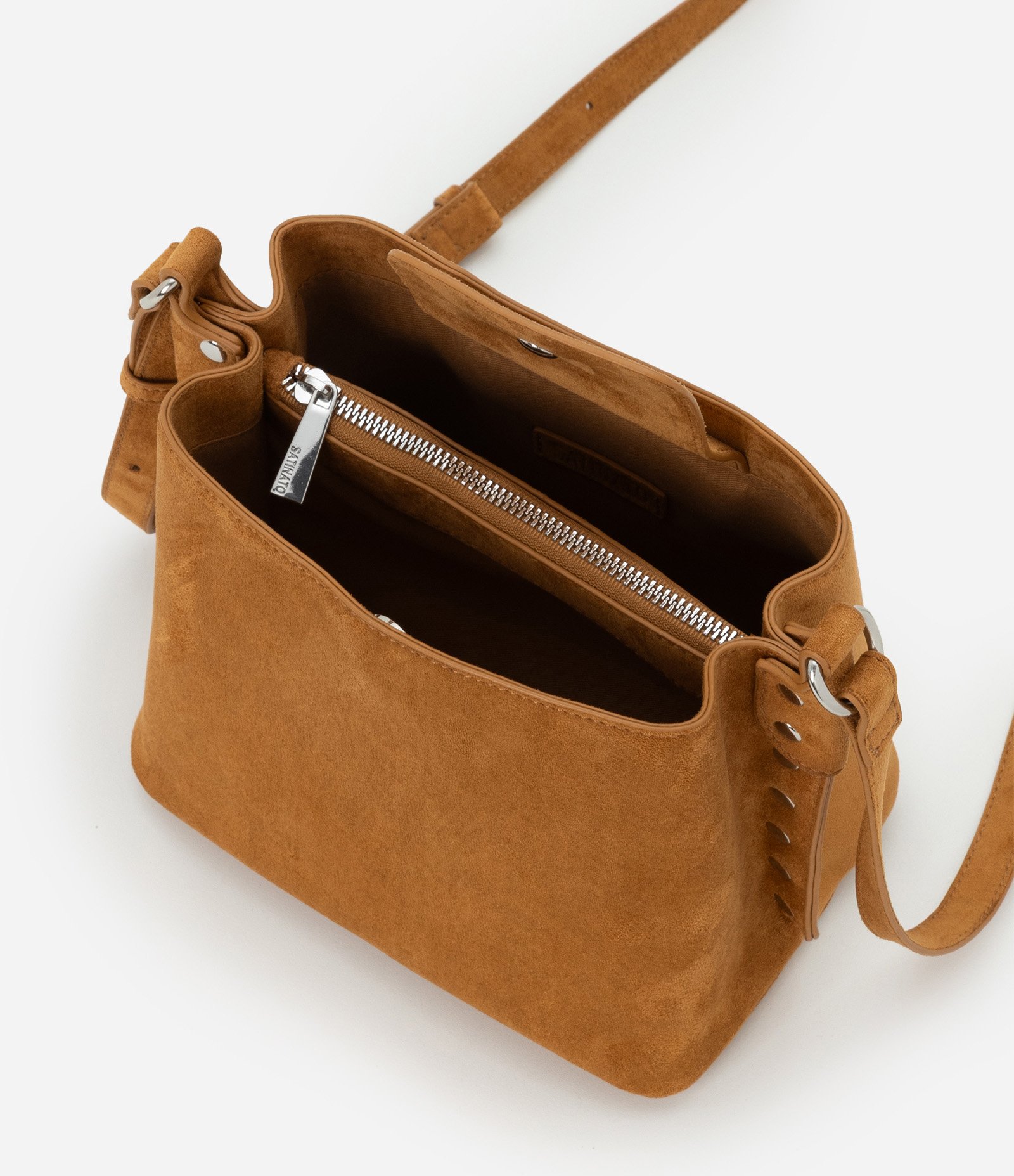 Bolsa Média Transversal em Suede com Detalhes Metalizados Marrom 4