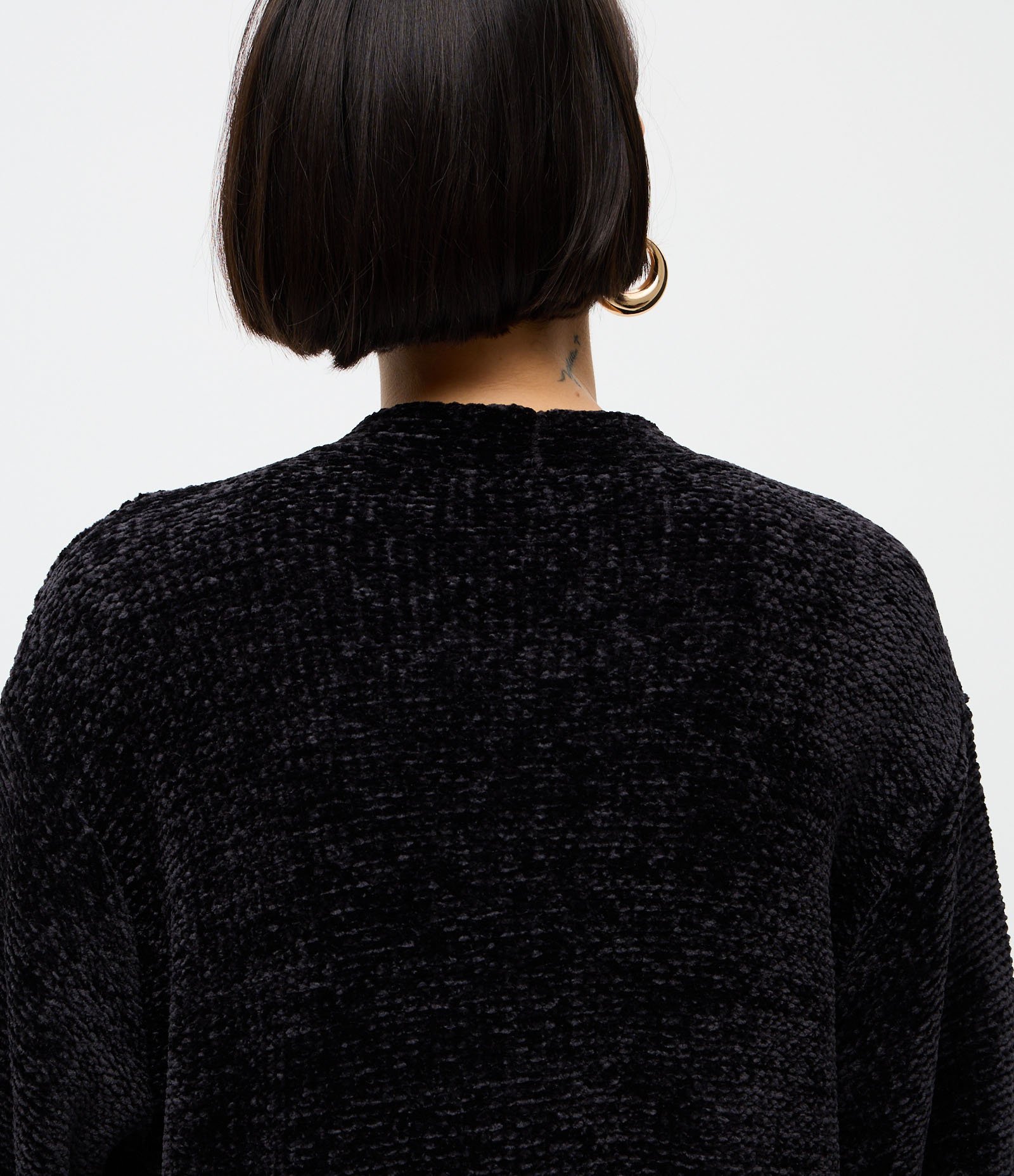 Cardigan Alongado em Tricô Chenille Canelado com Fendas Laterais Preto 4