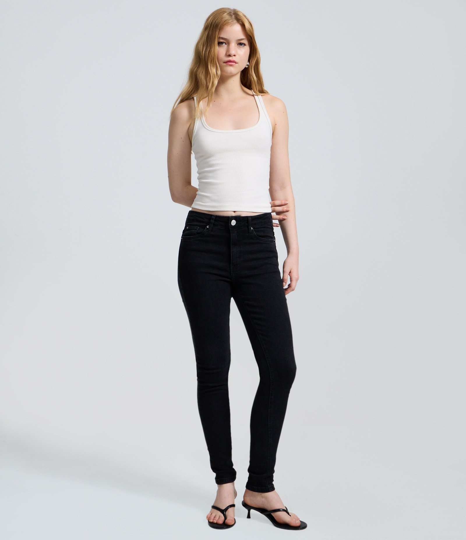 Calça Skinny em Jeans com Elastano e Cintura Alta Preto 2
