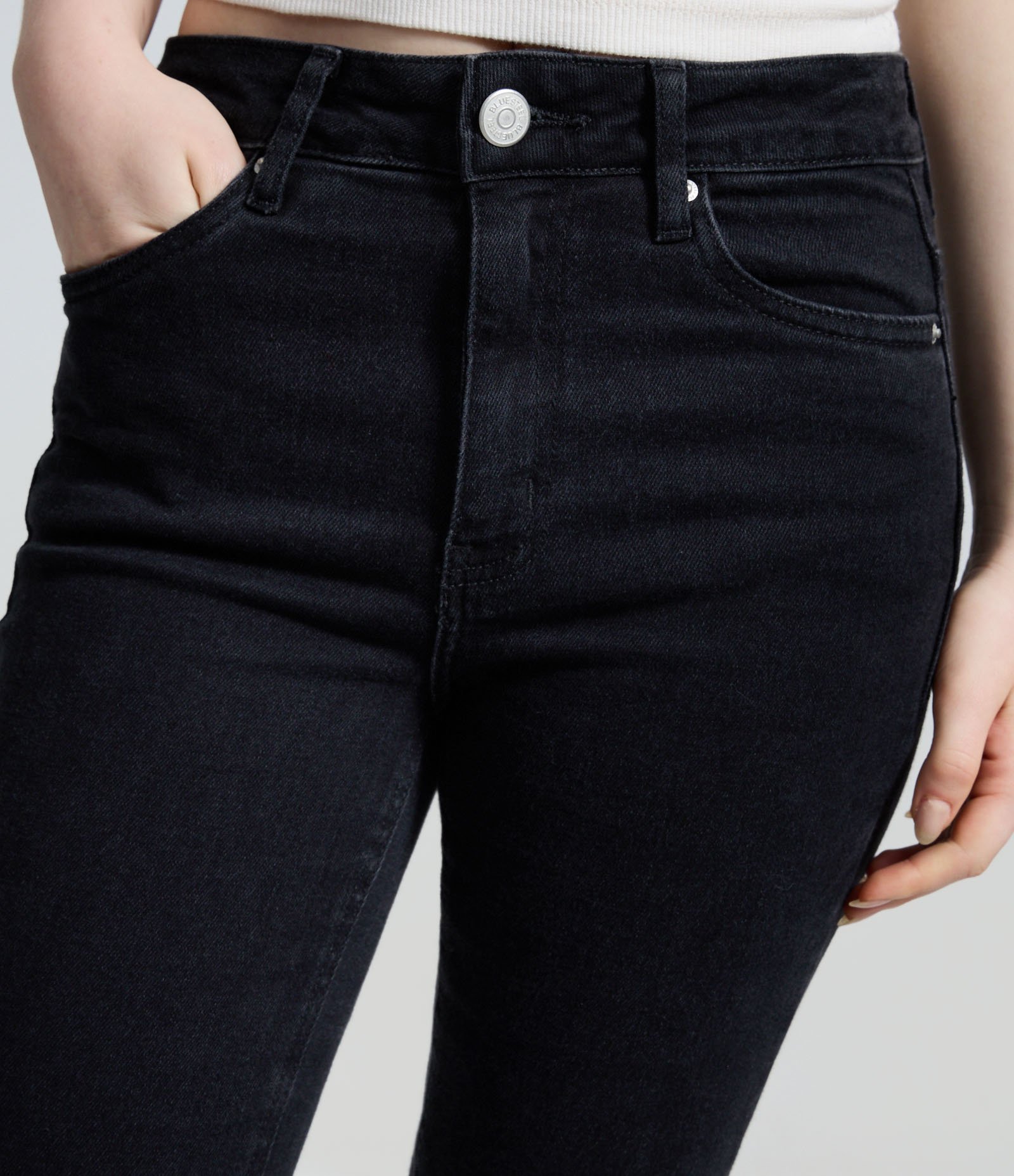 Calça Skinny em Jeans com Elastano e Cintura Alta Preto 4