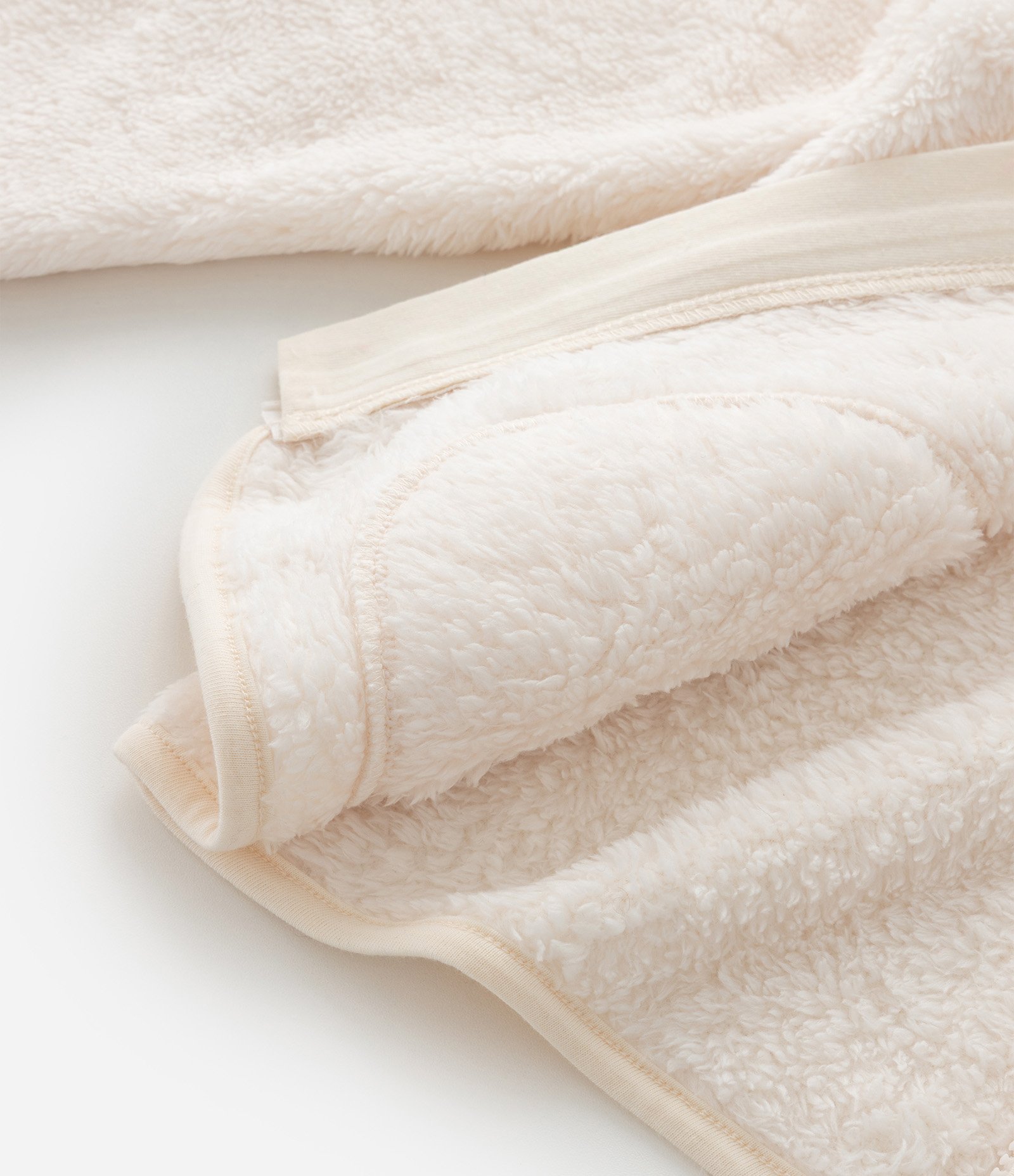 Jaqueta Infantil Pesada com Gola alta e Bolsos Off White 7
