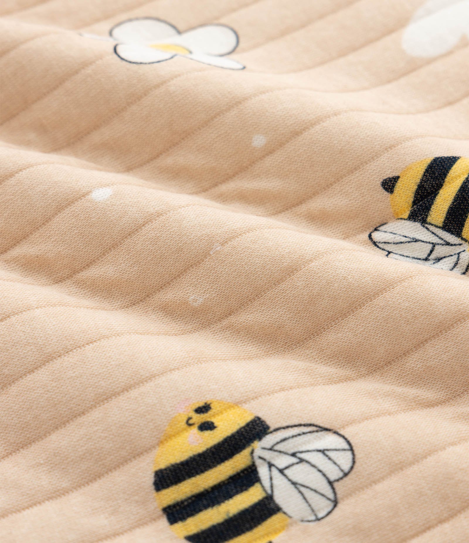 Conjunto Infantil Matelassê com Estampa Abelhas – Tam 1 a 5/6 Anos Bege Claro 8
