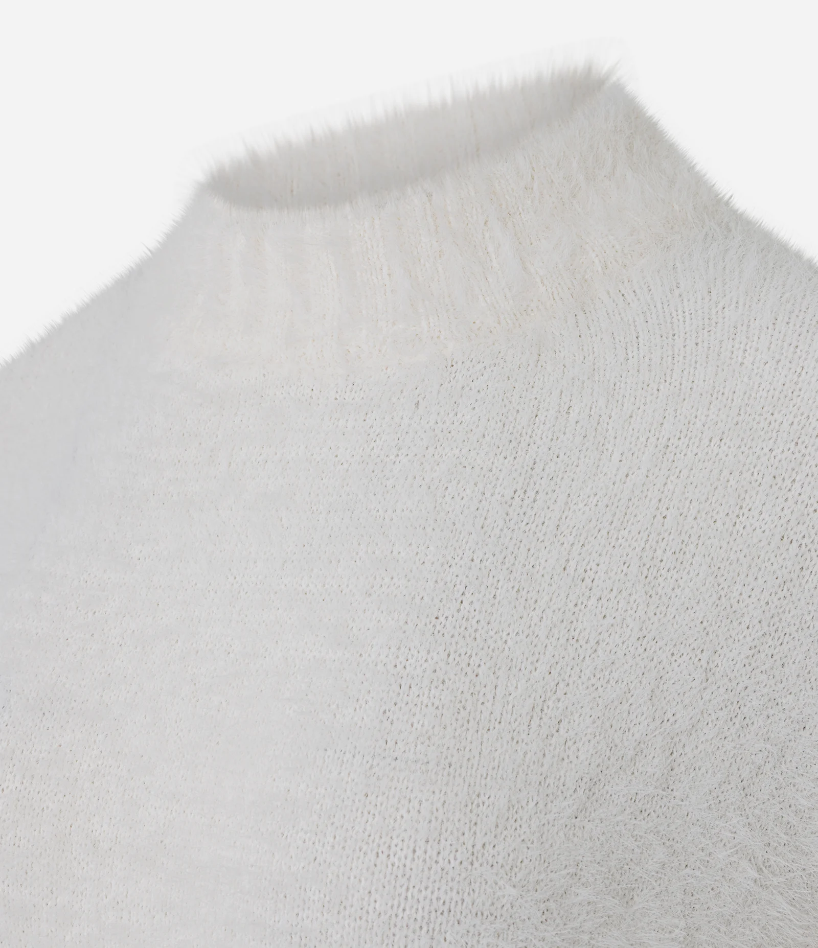 Blusão Peluciado em Tricô com Fenda Lateral Branco 2