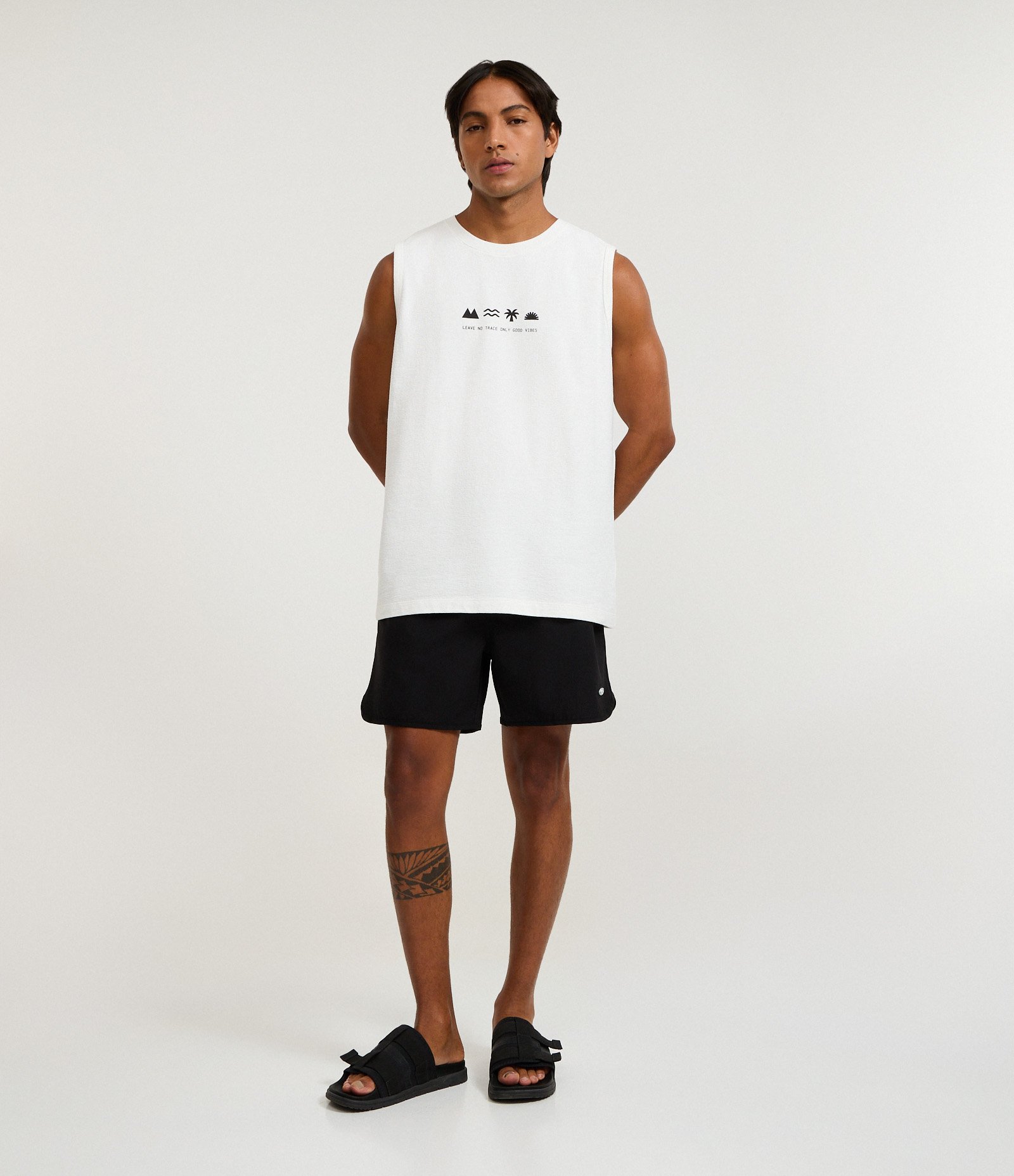 Regata Comfort em Algodão Texturizado com Estampa Lettering Branco 2