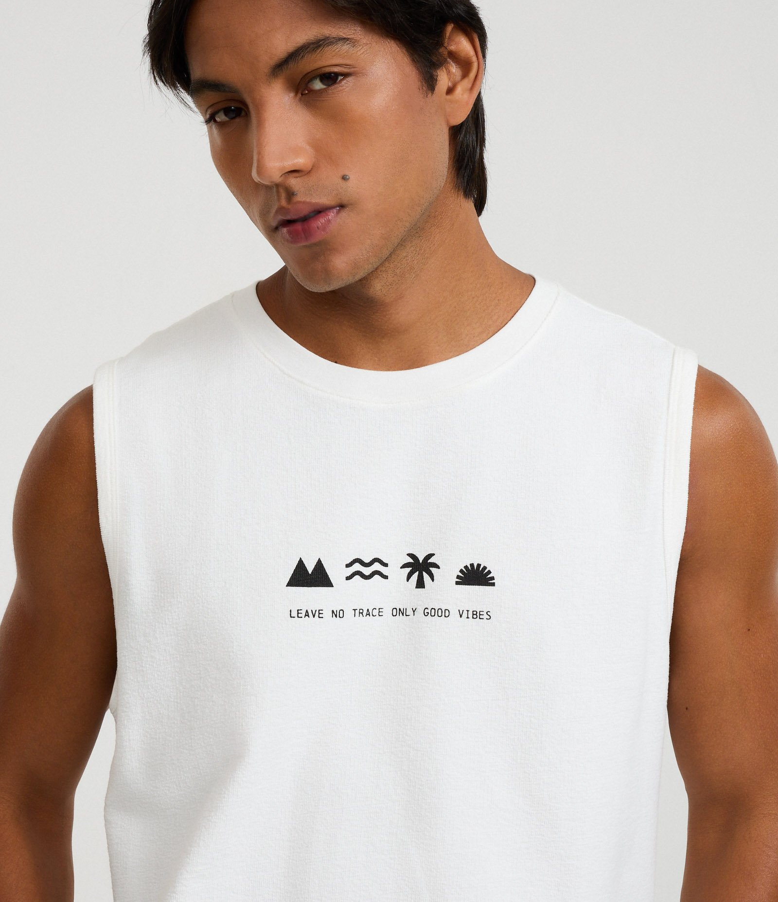 Regata Comfort em Algodão Texturizado com Estampa Lettering Branco 4