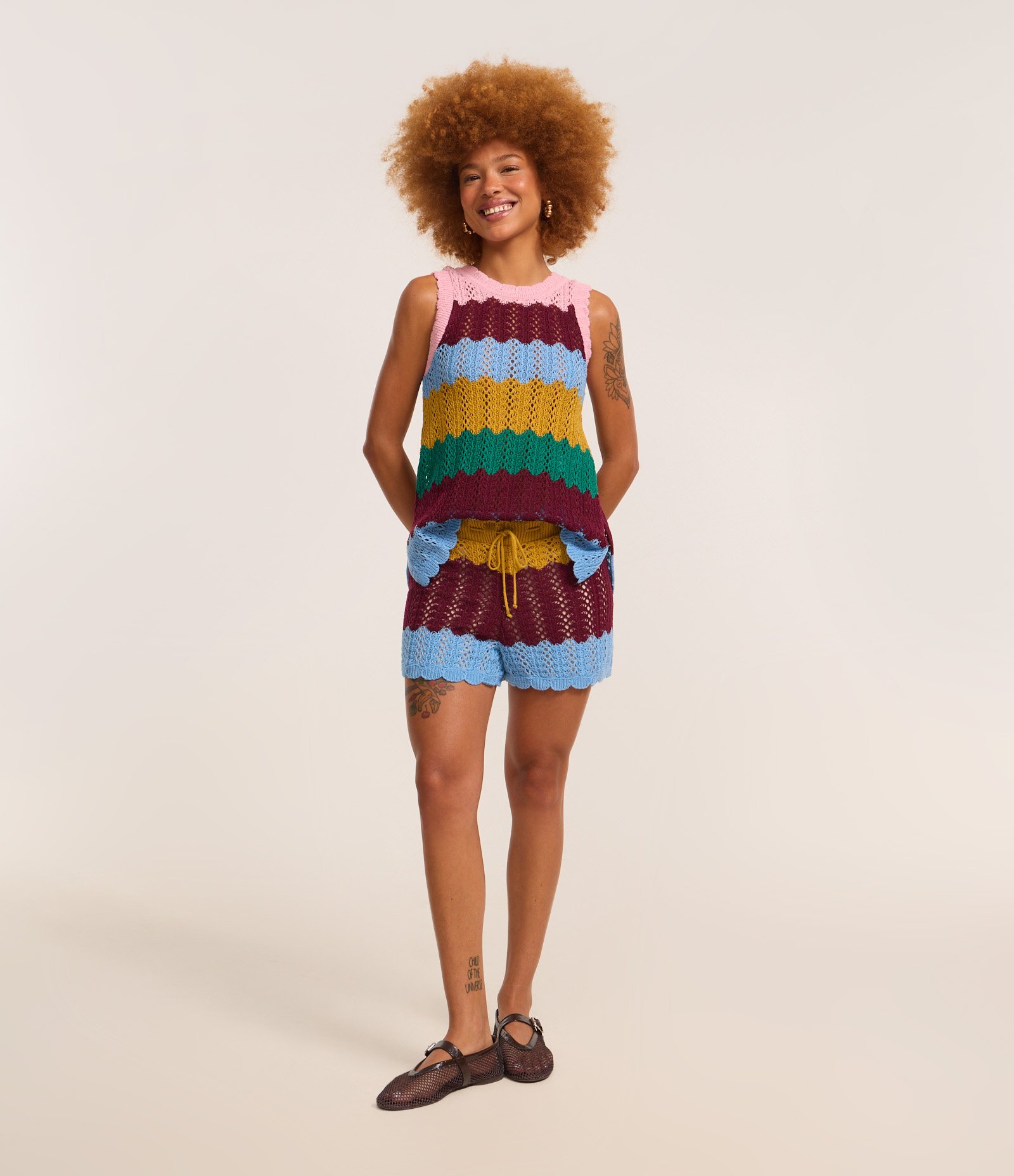 Short Reto Curto em Tricô com Bloco de Cores Marrom/Azul 1