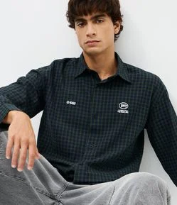 Camisa Manga Longa em Flanela com Estampa Xadrez e Lettering