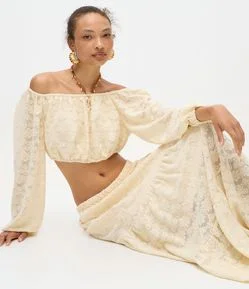 Blusa Cropped Ombro a Ombro em Jacquard Floral