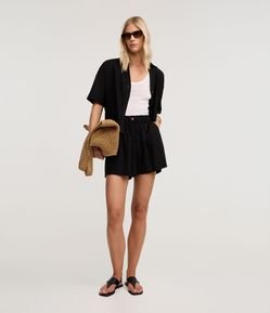 Short Runner em Viscolinho com Botão no Cós