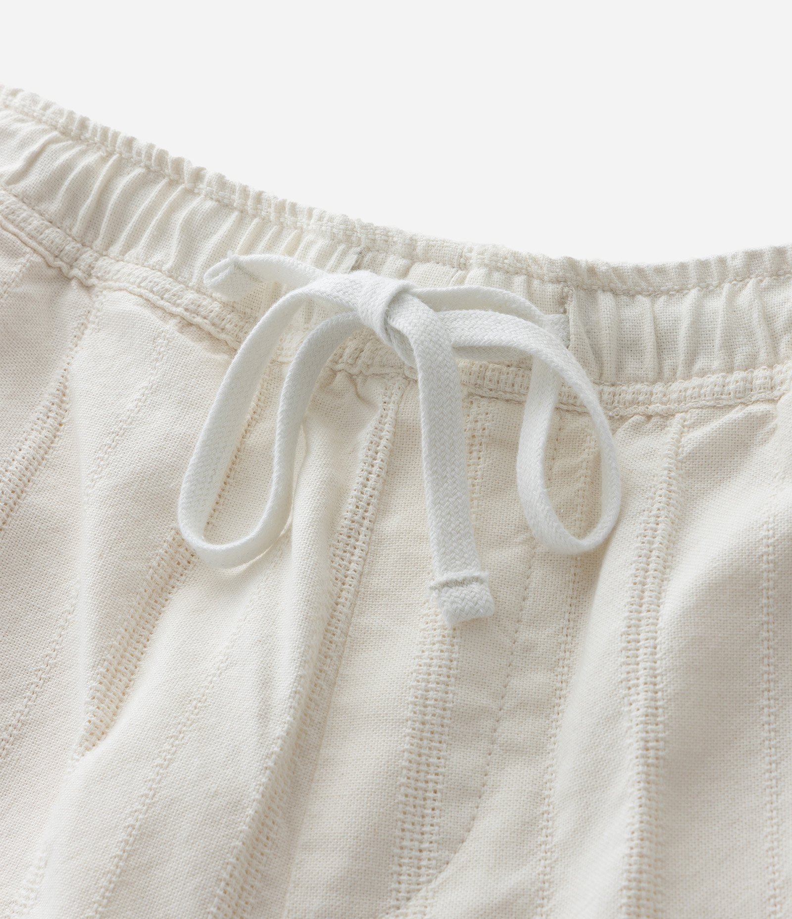 Bermuda Reta Texturizada com Cós Elástico Off White 6