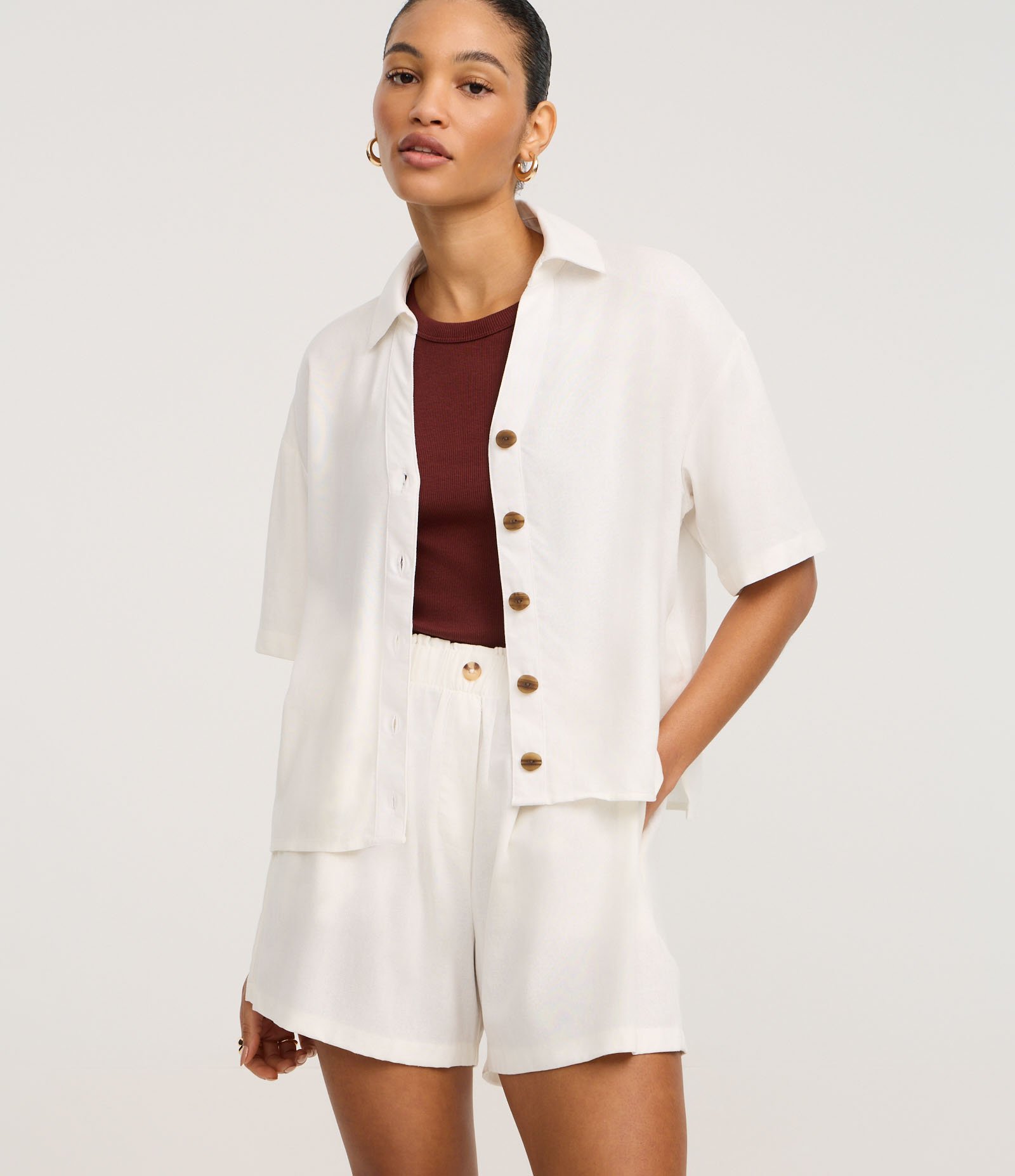 Camisa em Viscolinho com Abotoamento Frontal Off White 1