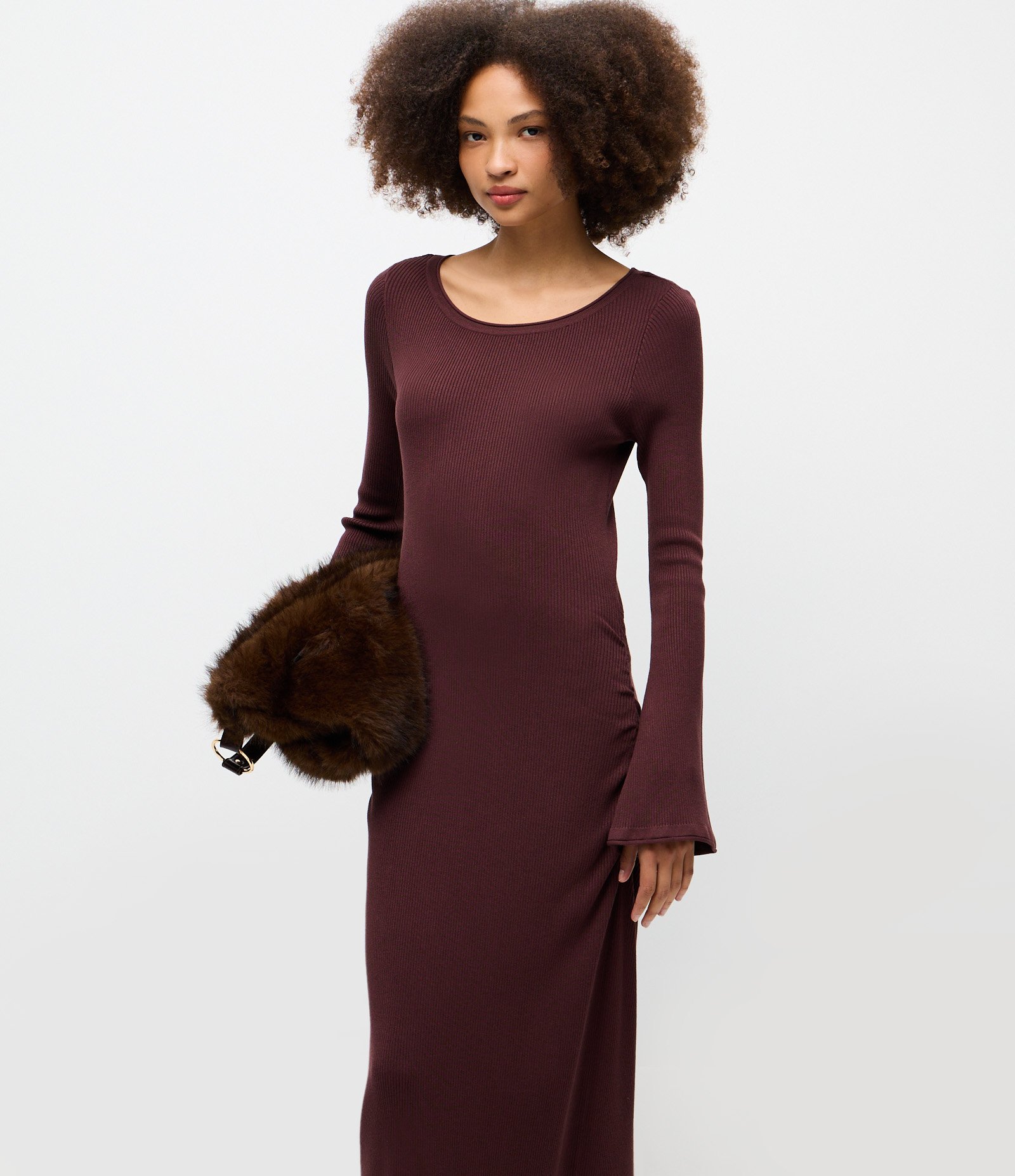 Vestido Midi em Tricô com Manga Evasê Marrom 2