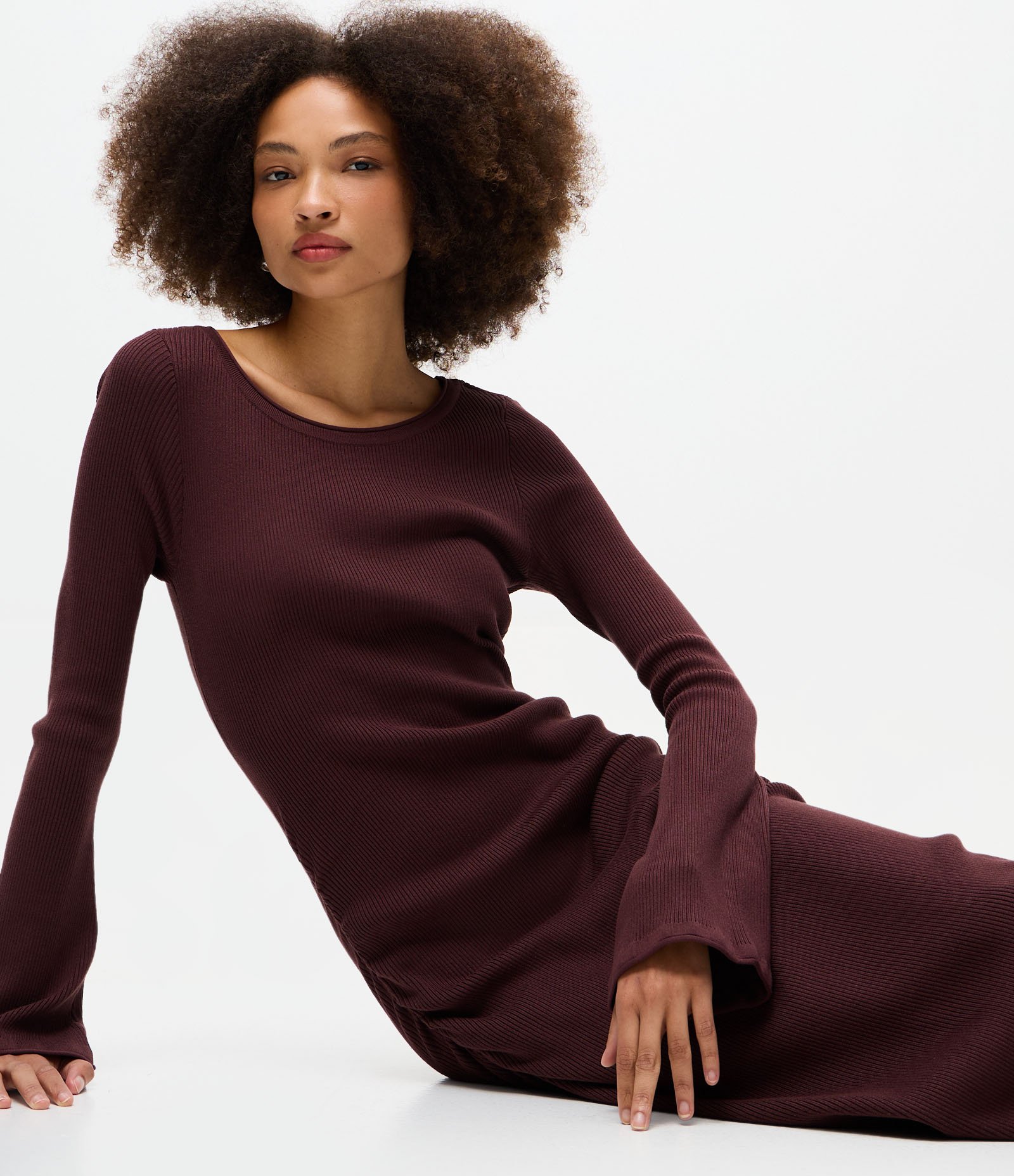 Vestido Midi em Tricô com Manga Evasê Marrom 3