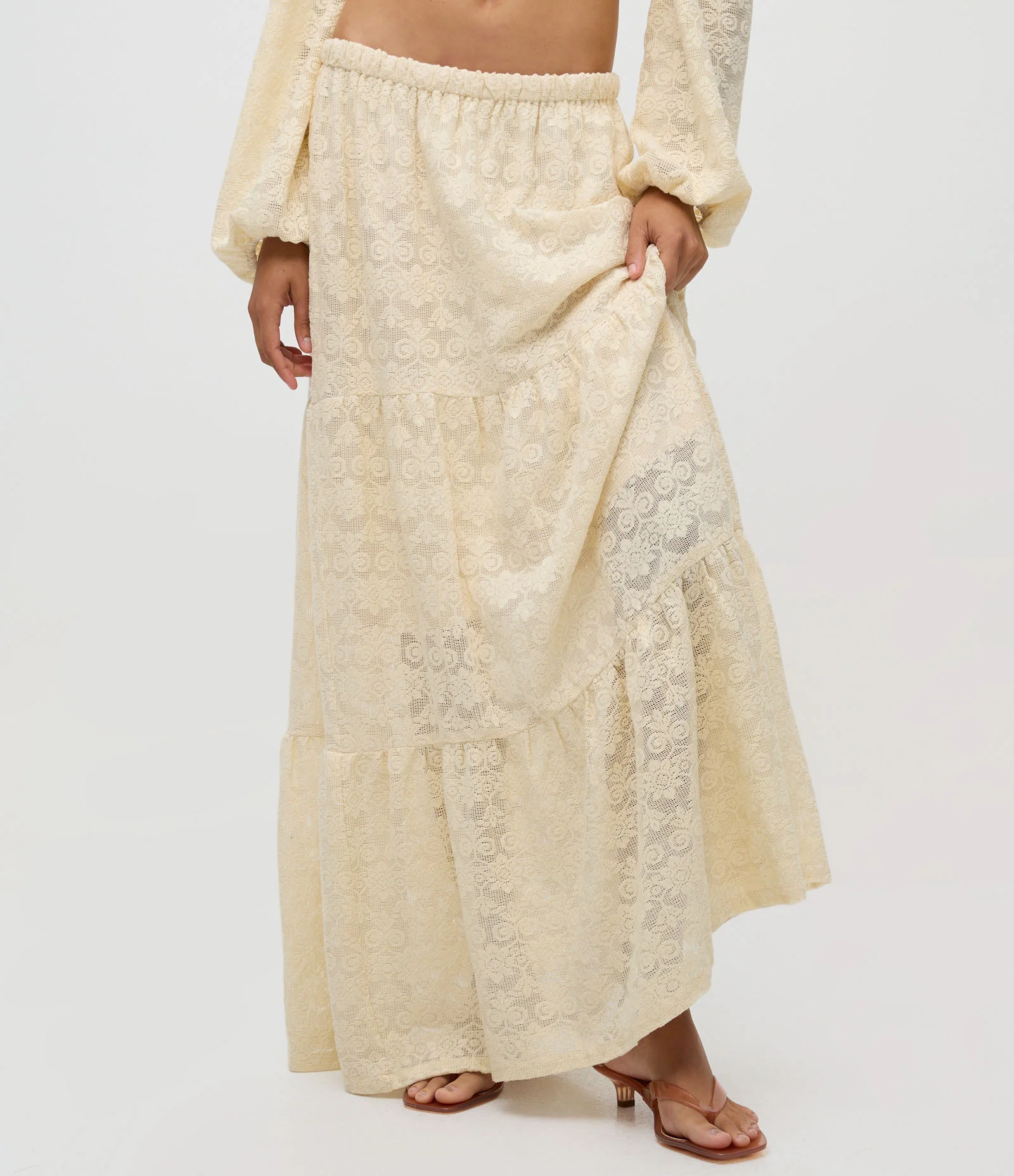 Saia Longa em Jacquard Floral com Babados Bege 2